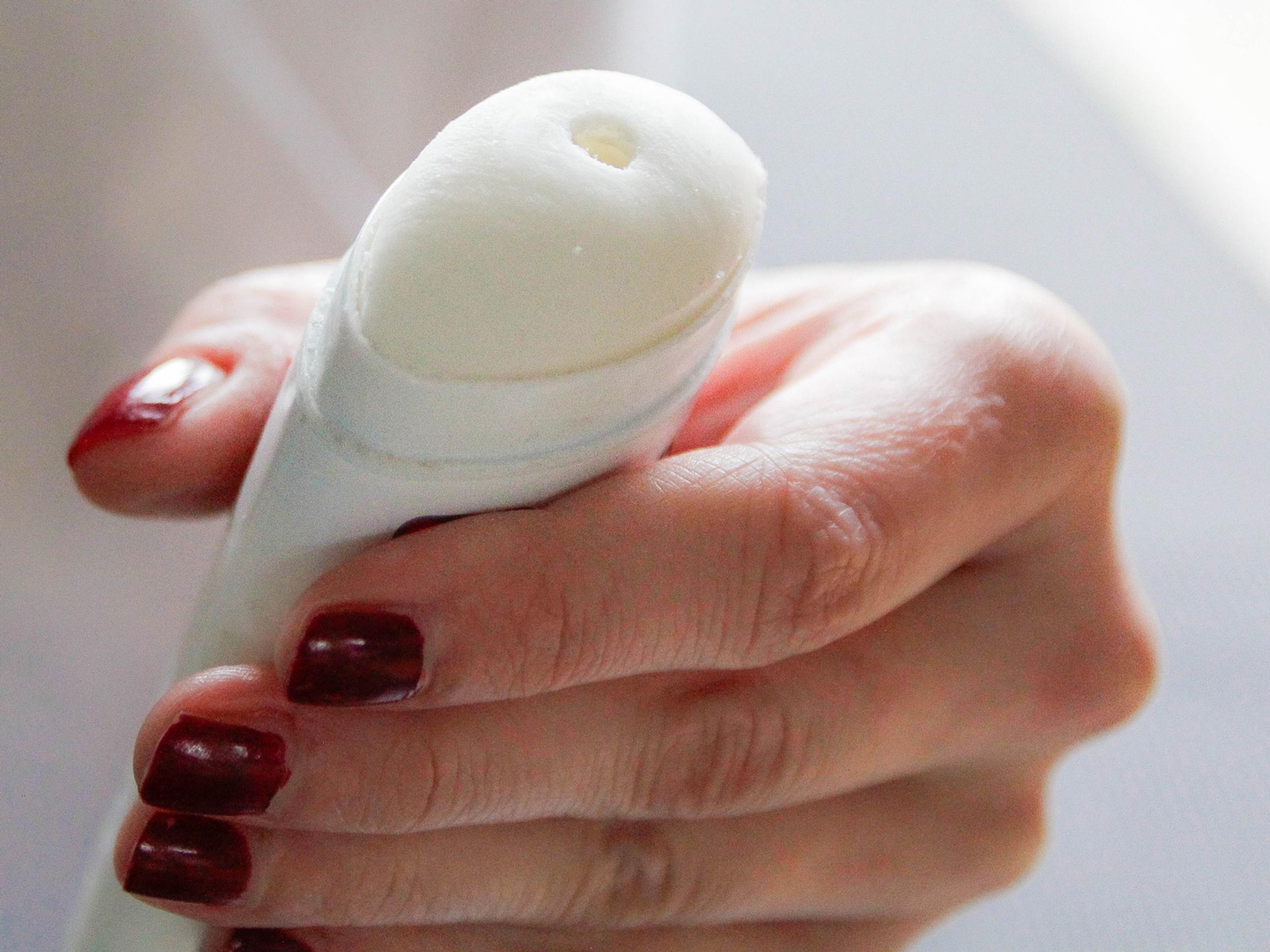 2500 suomalaista kertoi, mitä deodoranttia käyttää – 5 tuotetta nousi ylitse muiden: ”Ostan suosikkiani aina, kun se on tarjouksessa”