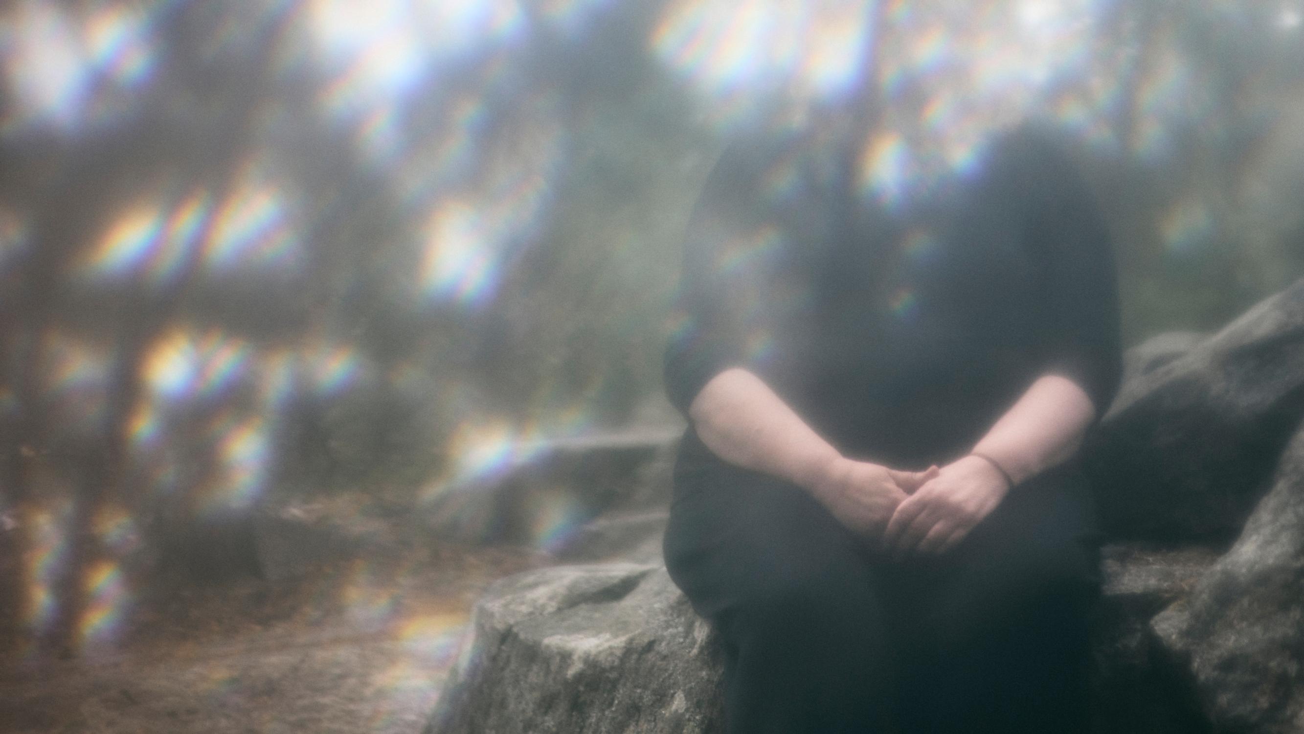 Outi sai tietää hiv-tartunnastaan raskausneuvolassa: ”Mieheni ensimmäinen ajatus oli, että olen saanut tartunnan häneltä”