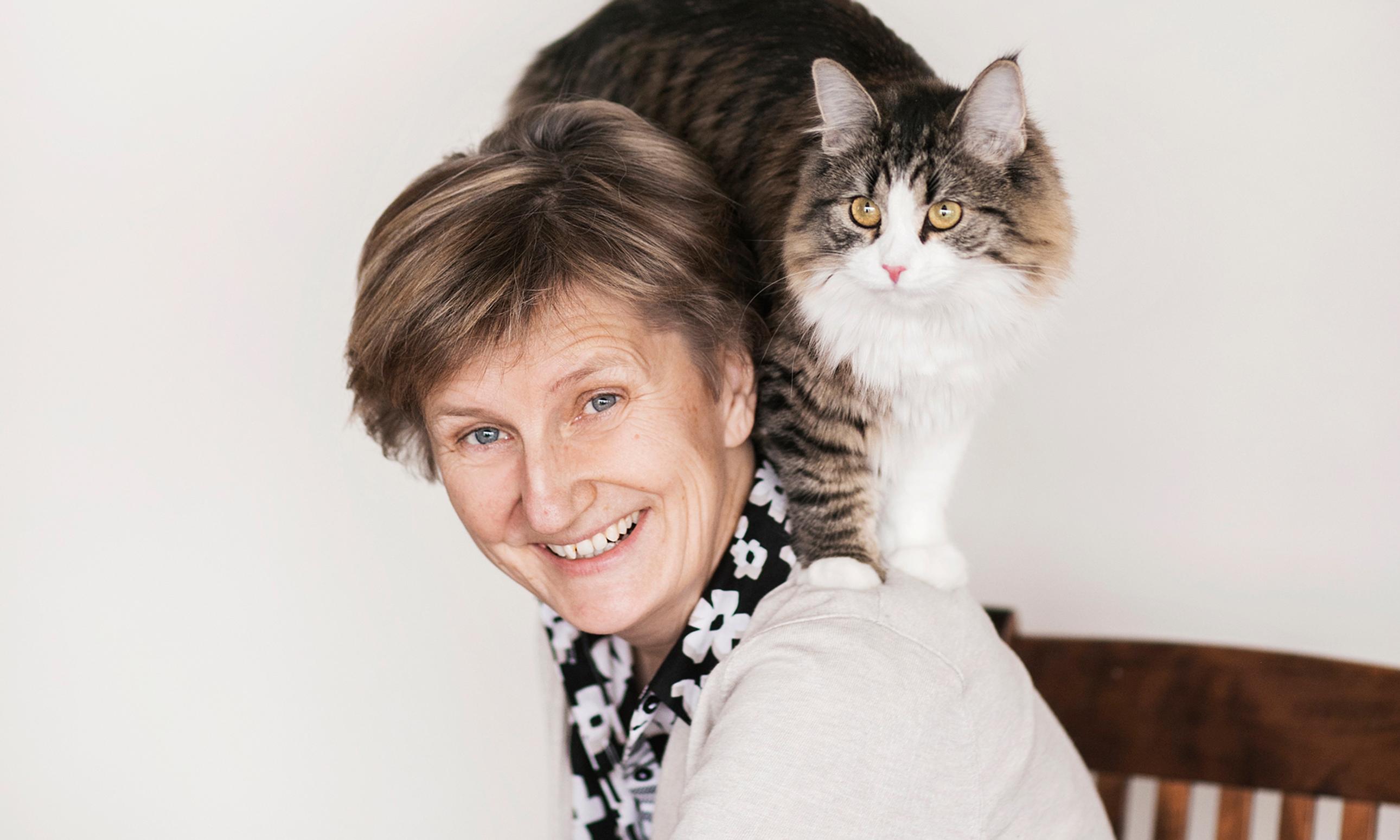 Minna Lindgren: ”Käymme yhdessä suihkussa”