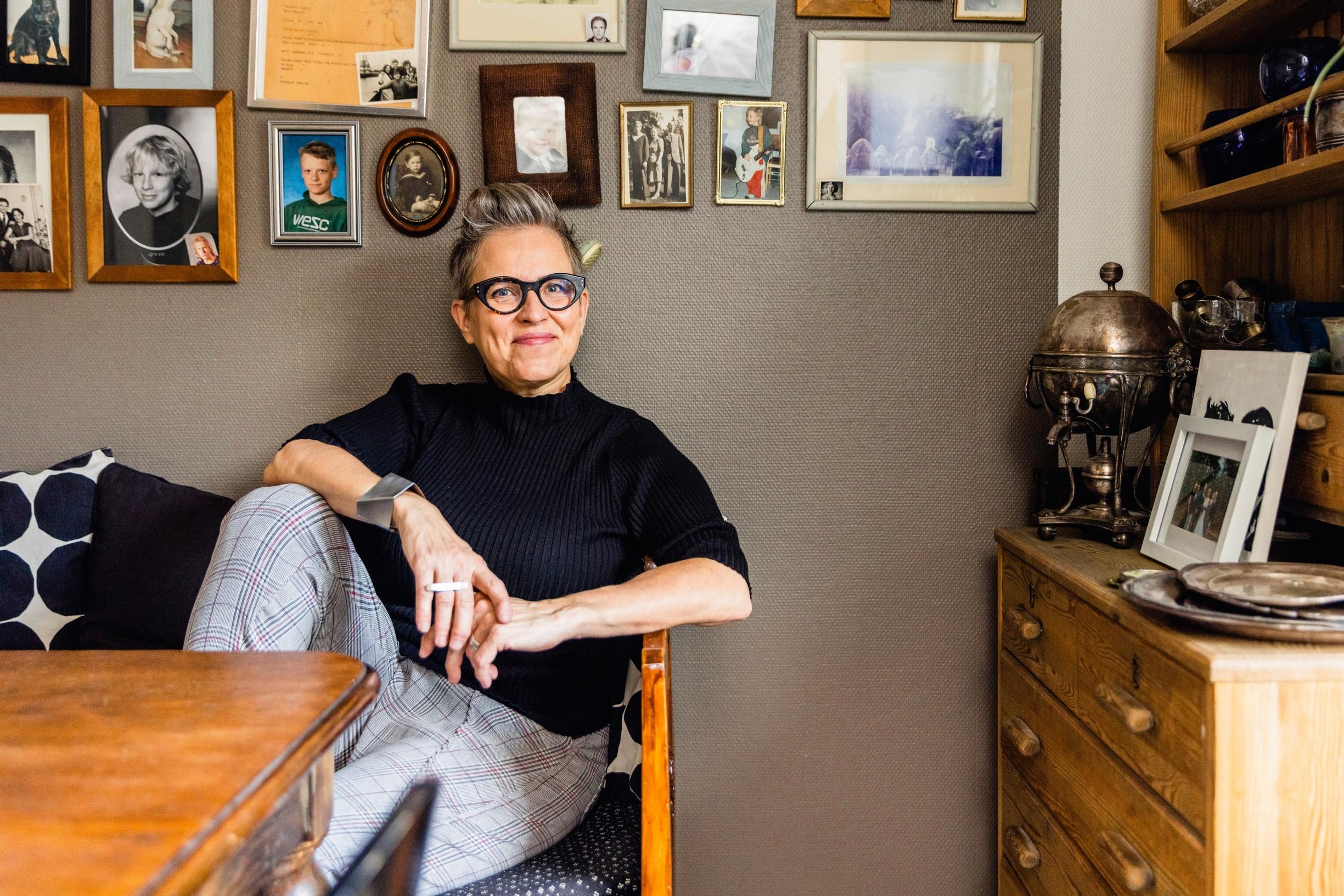 Potkut, silmäsairaus, ratsastusonnettomuus, aivovamma – koruseppä Anu Ek on selvinnyt paljosta: ”Luomisen vimma saa unohtamaan kivut”