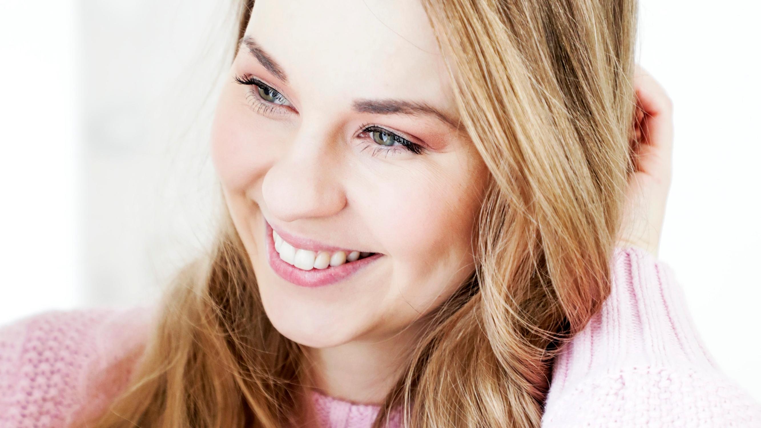 Kun Monan, 37, paino nousi, ilo pukeutumisesta katosi: ”Ajattelin, etten voi pukeutua kauniisti, koska minulla on maha ja pyöreät reidet”