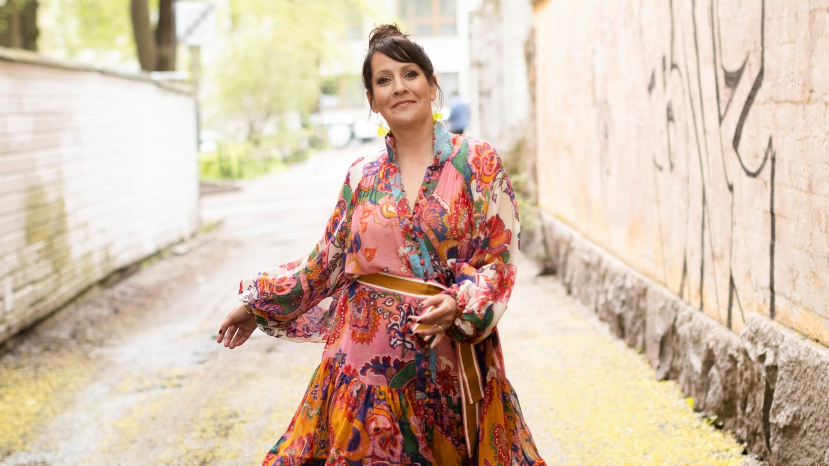 Vuokko Hovatta ei päässyt kavereidensa bileisiin, ja sitten kutsut vähenivät: ”Olen solminut ystävyyssuhteita aikuisena”