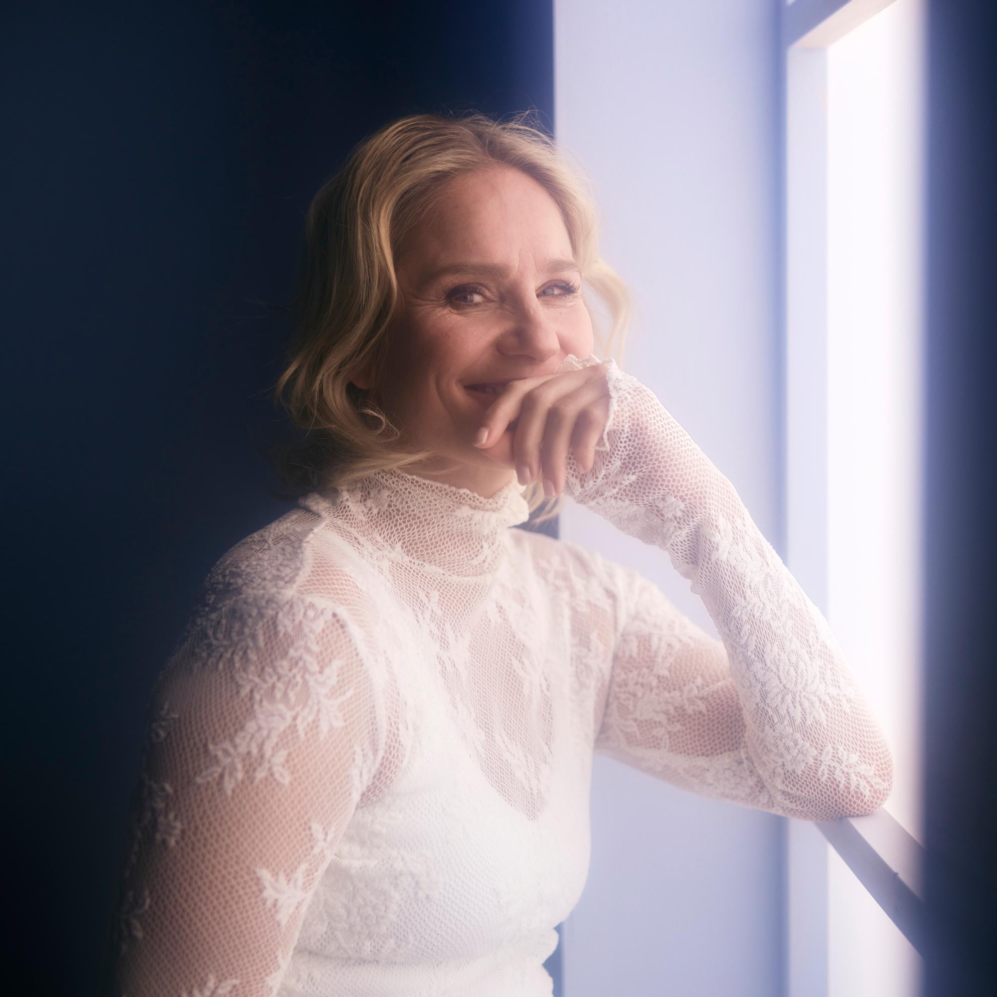 Laura Malmivaara sai kuopuksensa 49-vuotiaana – tuntee syyllisyyttä siitä, että suurperheen äitinä aikaa ei ole yhdelle tärkeälle asialle