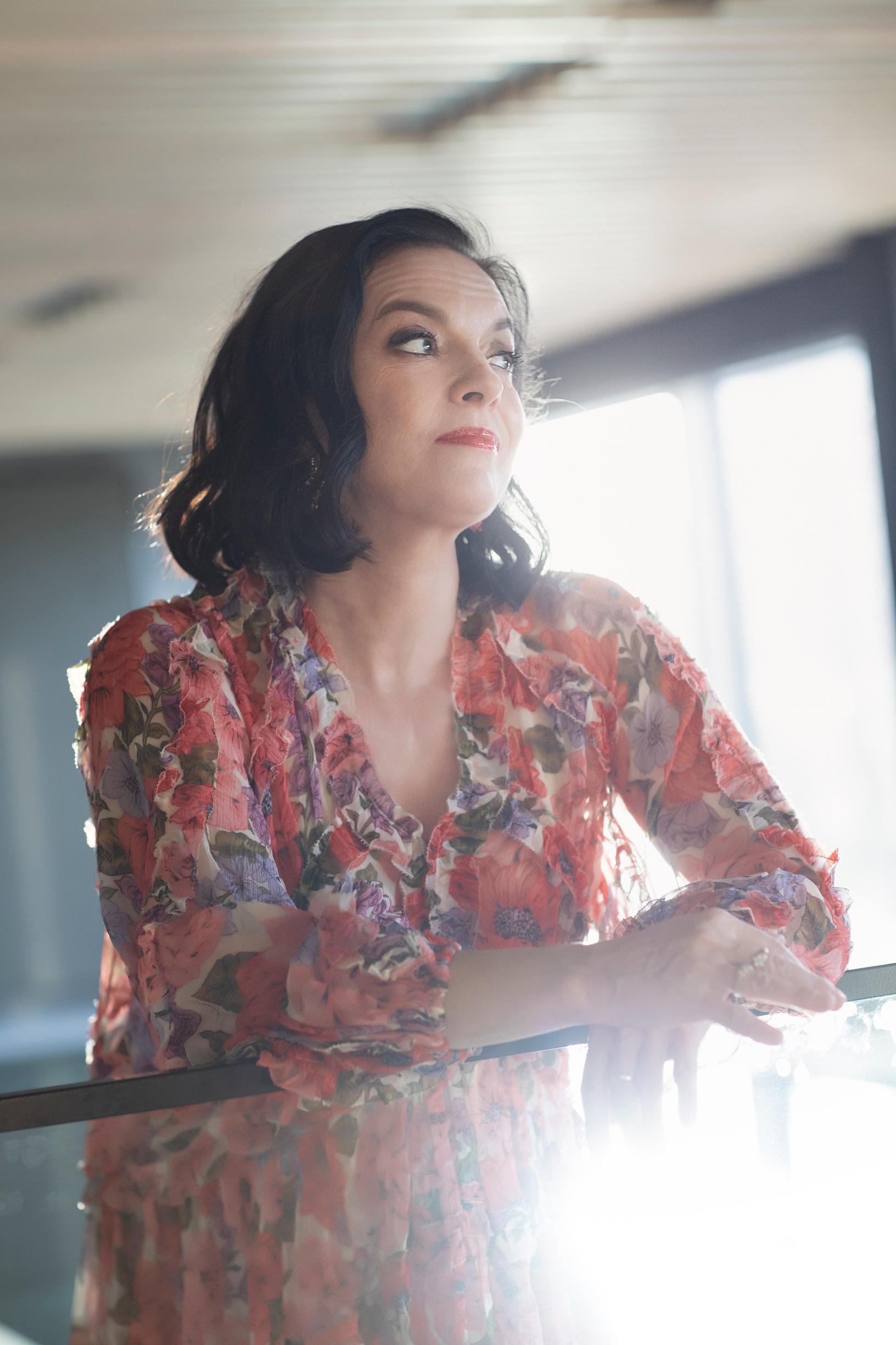 ”Nolaaminen syö suhdetta. Joskus se voi olla vahinko, ja silloin pitää pyytää kiireesti anteeksi, mutta tietoista nolaamista ei tarvitse sietää”, Anna-Leena Härkönen sanoi Eevan haastattelussa.