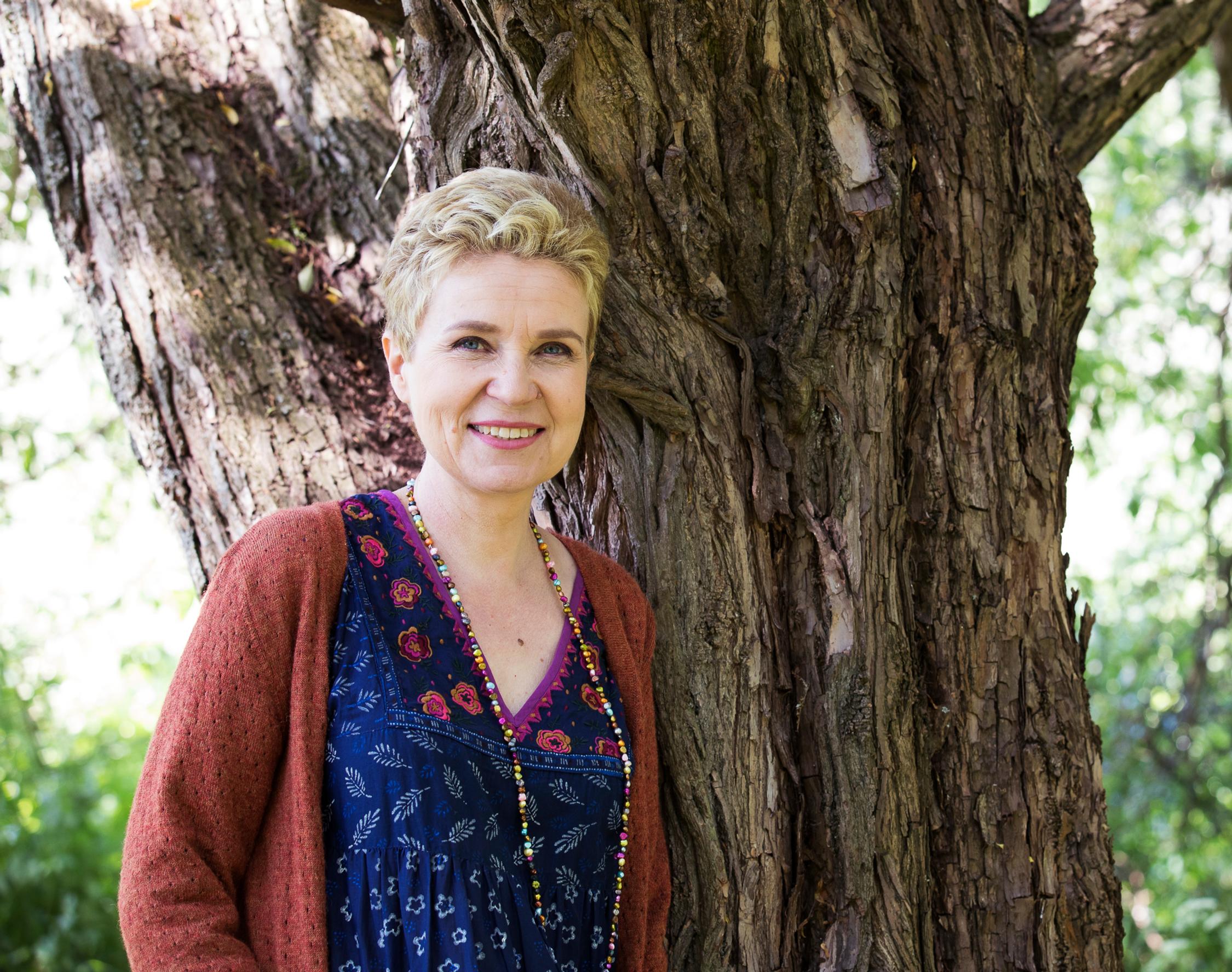 Sirpa Kähkönen: ”Minun on helpompi elää, kun selvitän sukuni salaisuuksia”