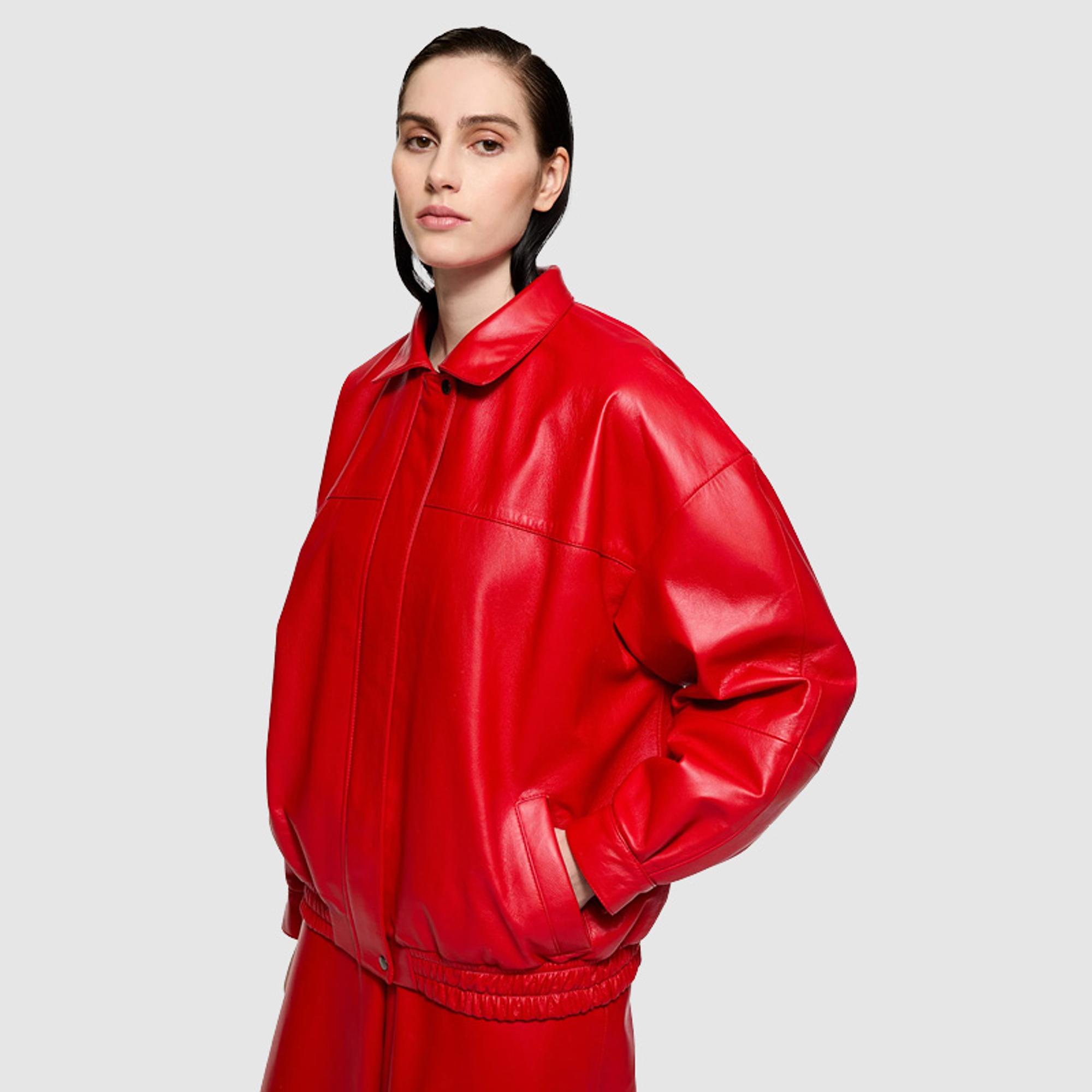 Joy Bomber -nahkatakki 890 e, Onar.