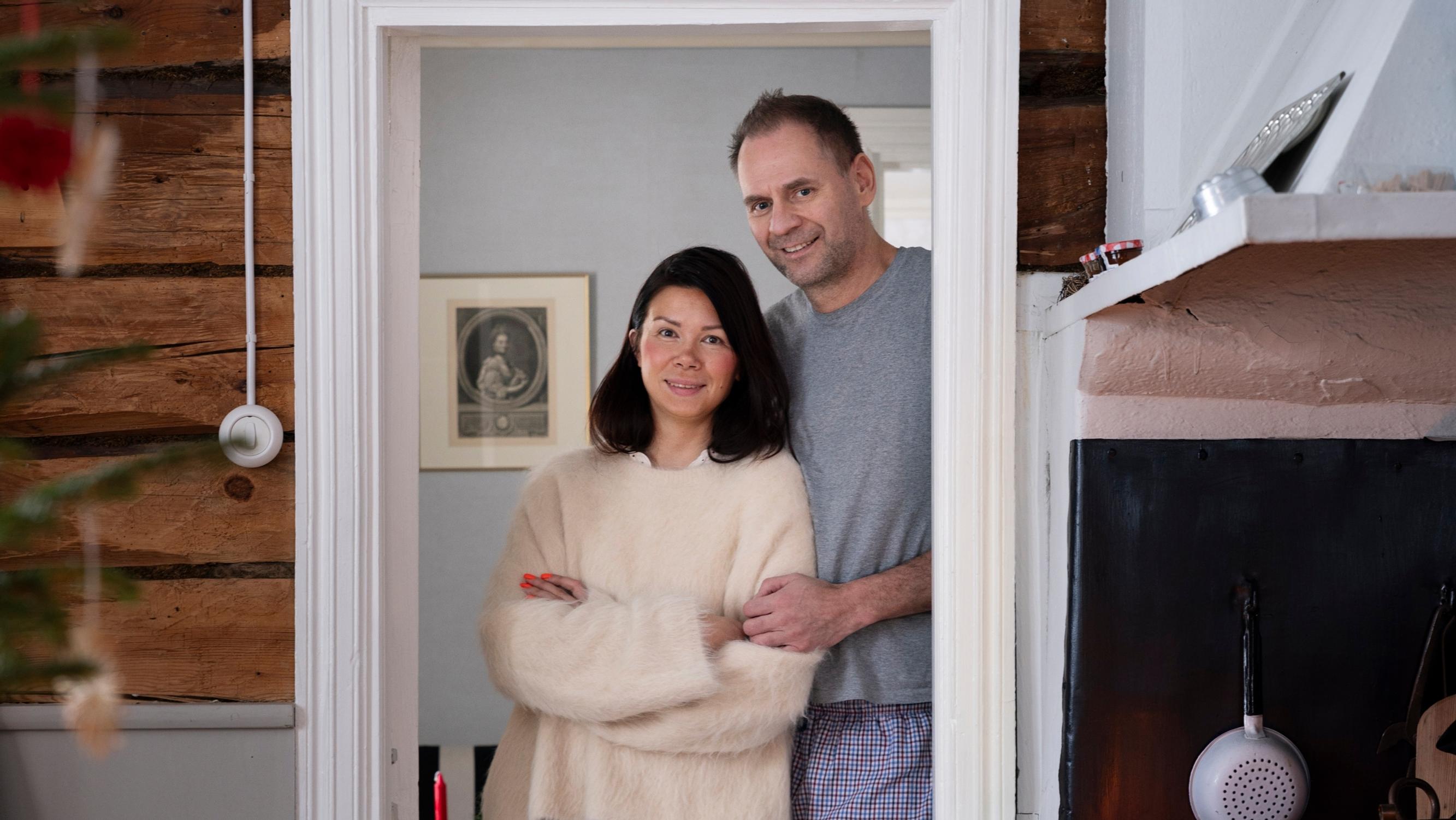 Tällainen on Annaleena Hakolan ja Eka Ruolan yli 120 vuotta vanha joulukoti: ”Kun tulin tänne ensi kertaa, talossa ei ollut yhtään mukavaa huonekalua”