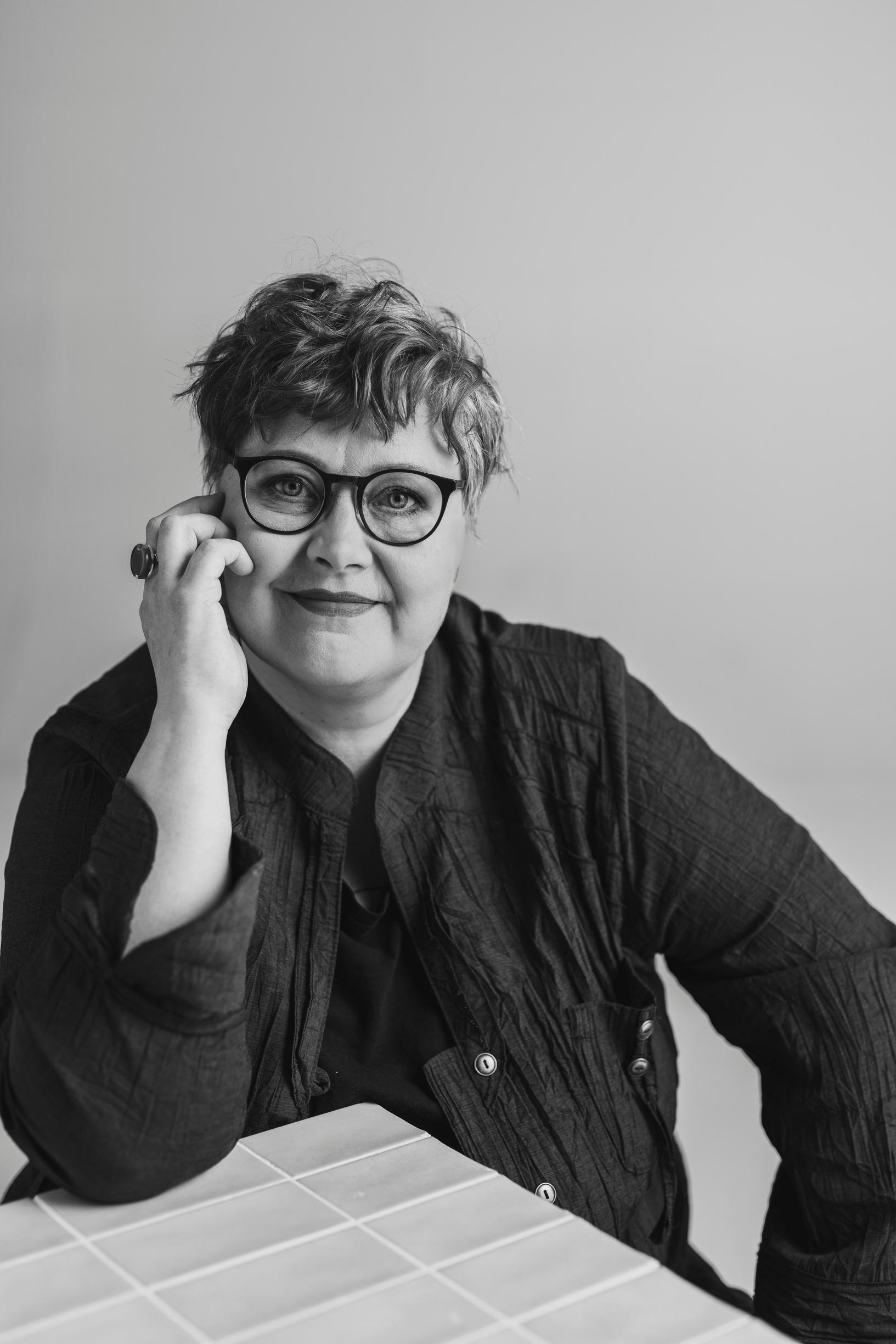 Ei, puolisosi ei ole mystisesti parempi pyykkäämään kuin sinä − valikoiva avuttomuus on parisuhteelle myrkkyä