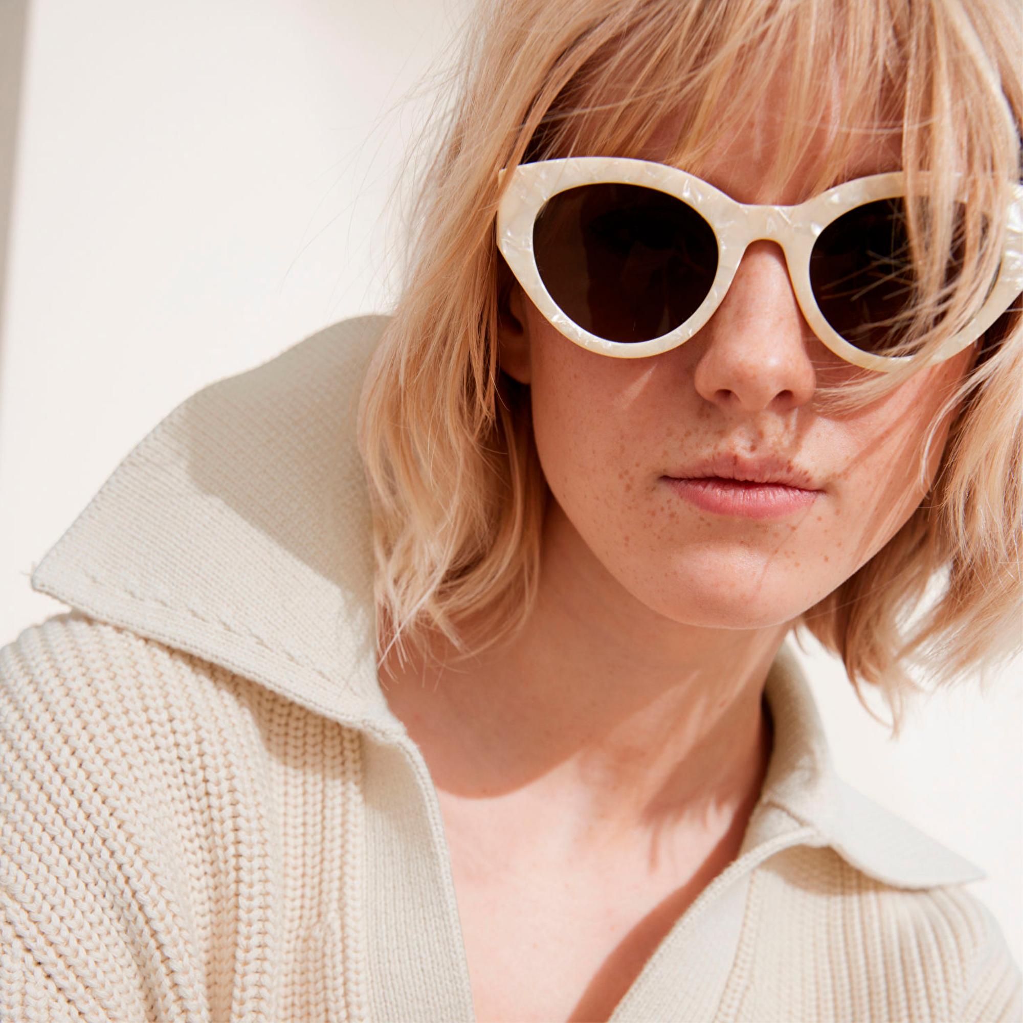 Cat Eye -aurinkolasit 29 e, & Other Stories.