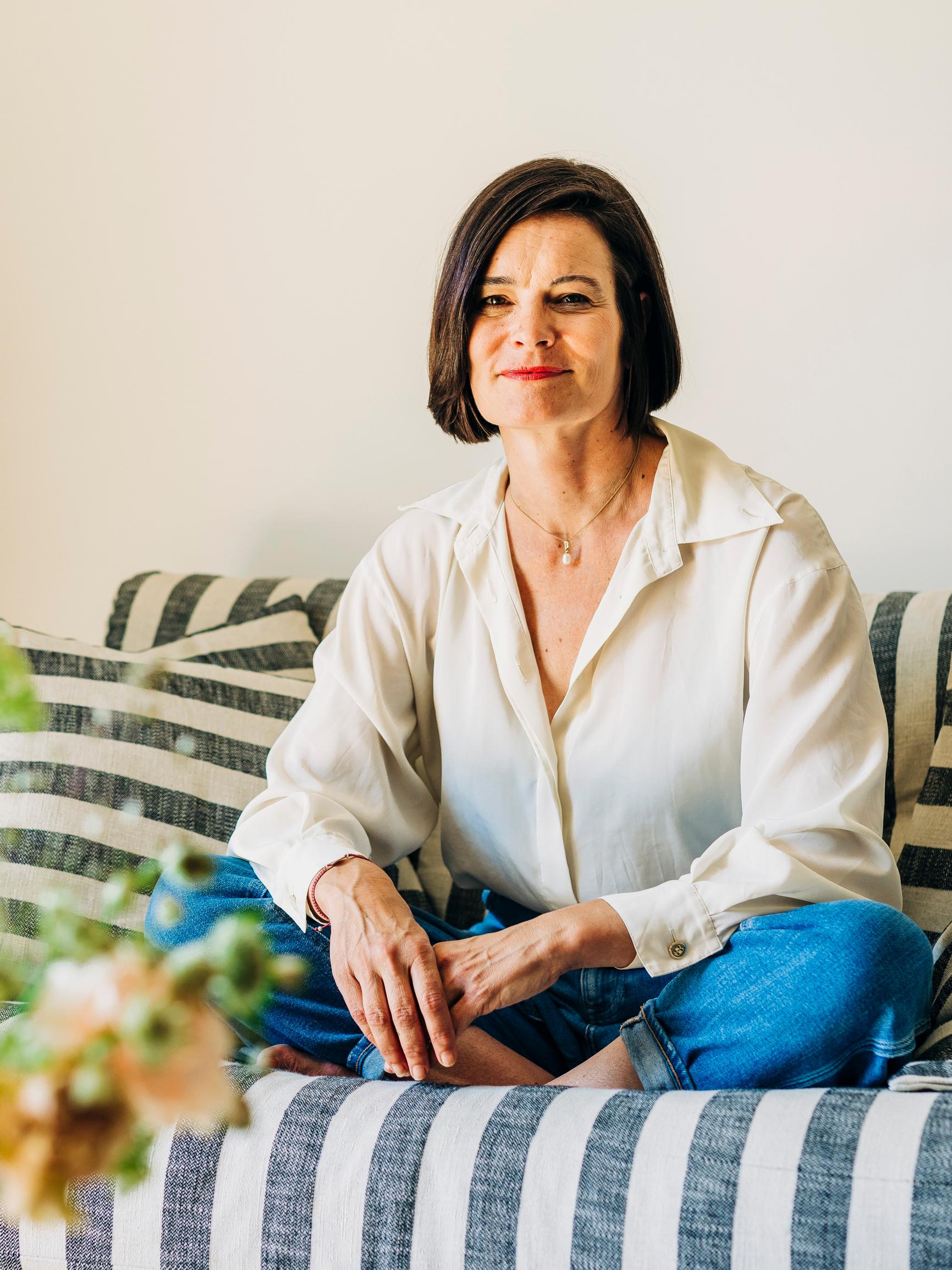 Onko läheiselläsi muistisairaus? Kerro kokemuksistasi ja lähetä kysymyksesi – terapeutti Hanna Jensen vastaa