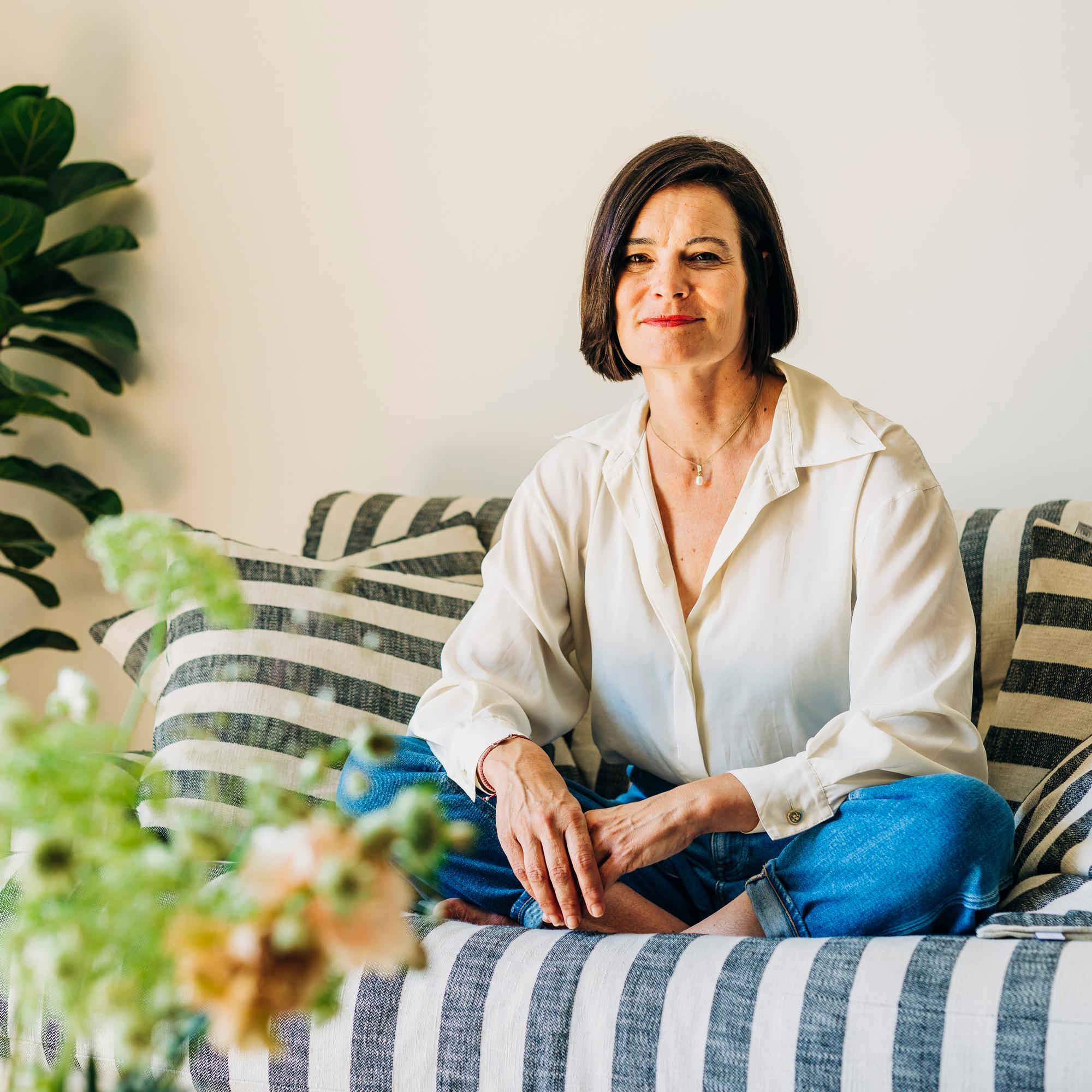 Onko läheiselläsi muistisairaus? Kerro kokemuksistasi ja lähetä kysymyksesi – terapeutti Hanna Jensen vastaa