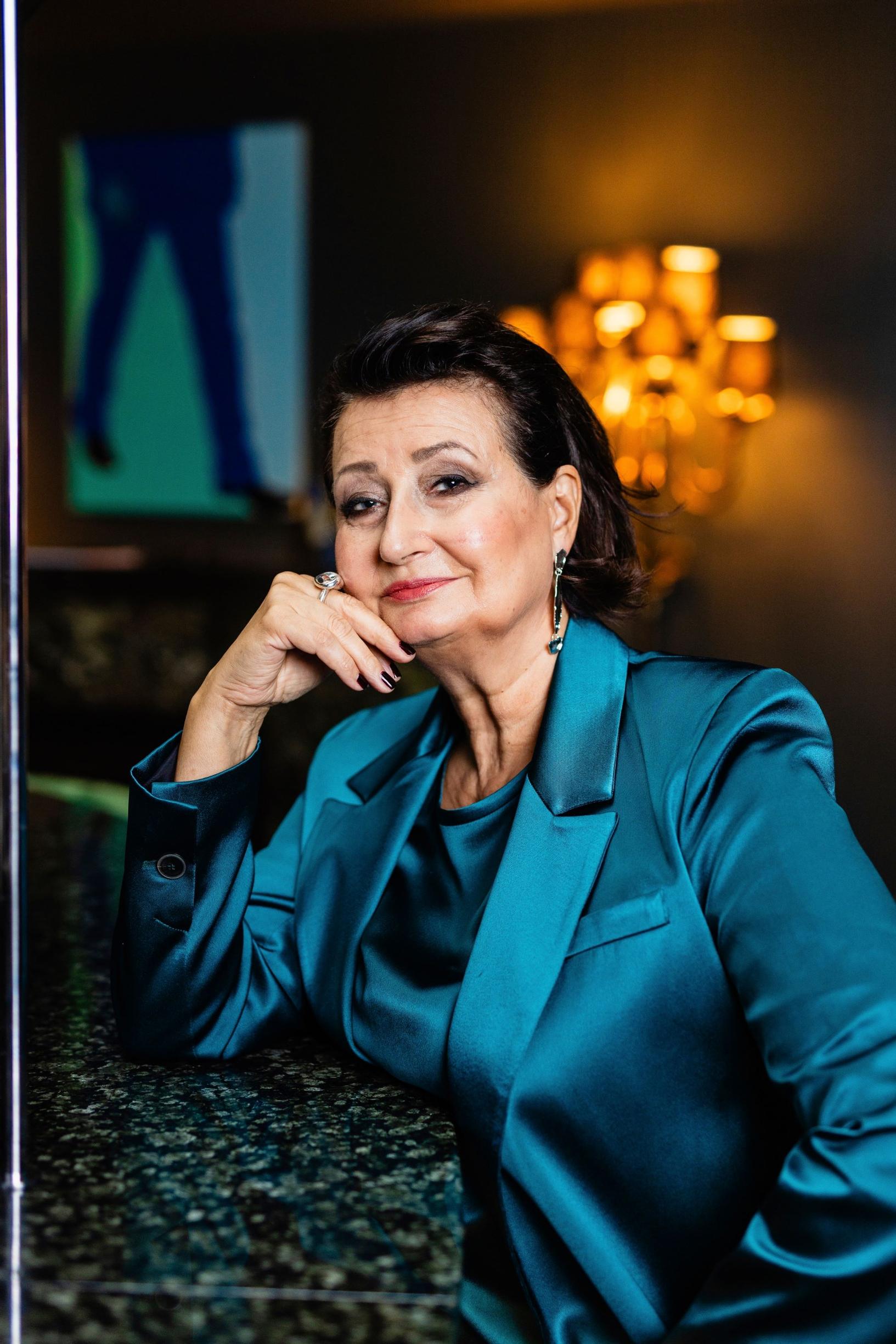 Heidi Herala joutui opettajansa silmätikuksi – haavojen paraneminen vaati terapiaa ja aikaa: ”Kulutin vuosikymmeniä itseni pienentämiseen”