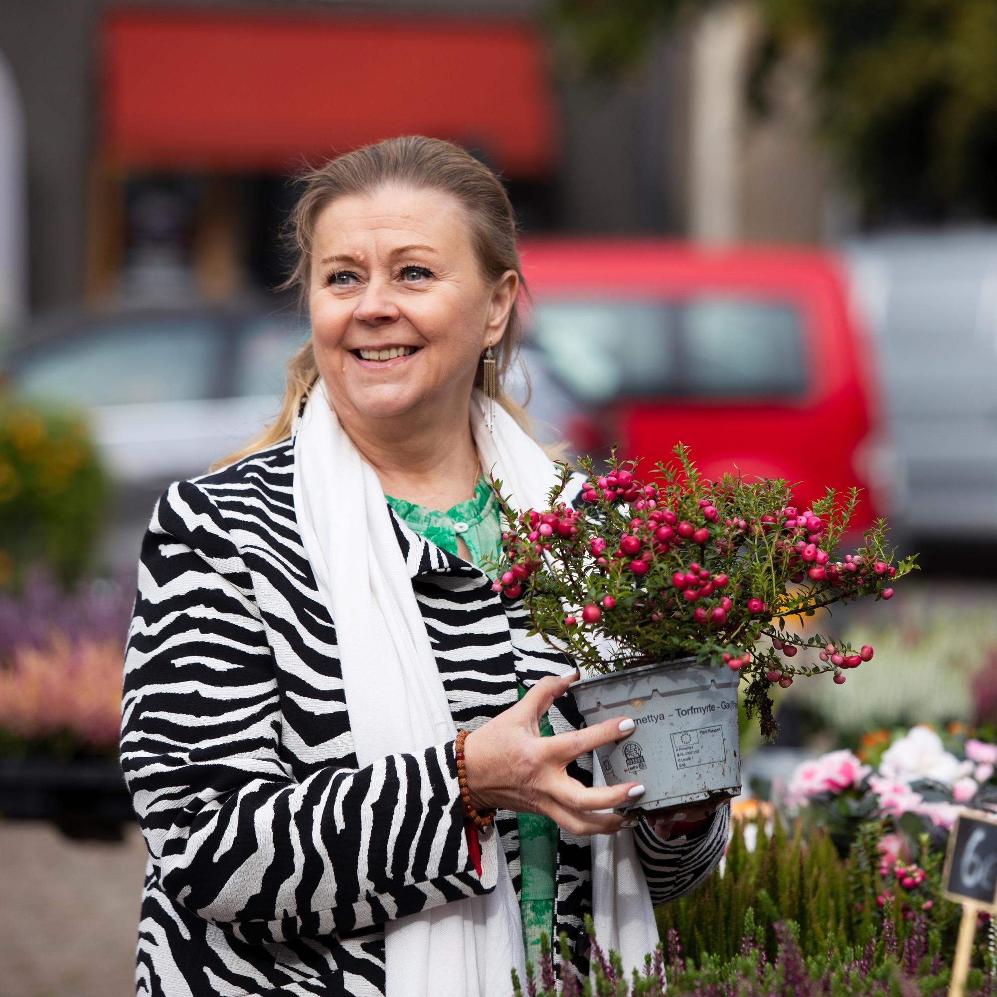 Filosofi Pia Hounin mukaan vastoinkäyminen, järisyttävän suurikin, voi kääntyä voimavaraksi: "Huonotkin valinnat ovat tärkeitä"