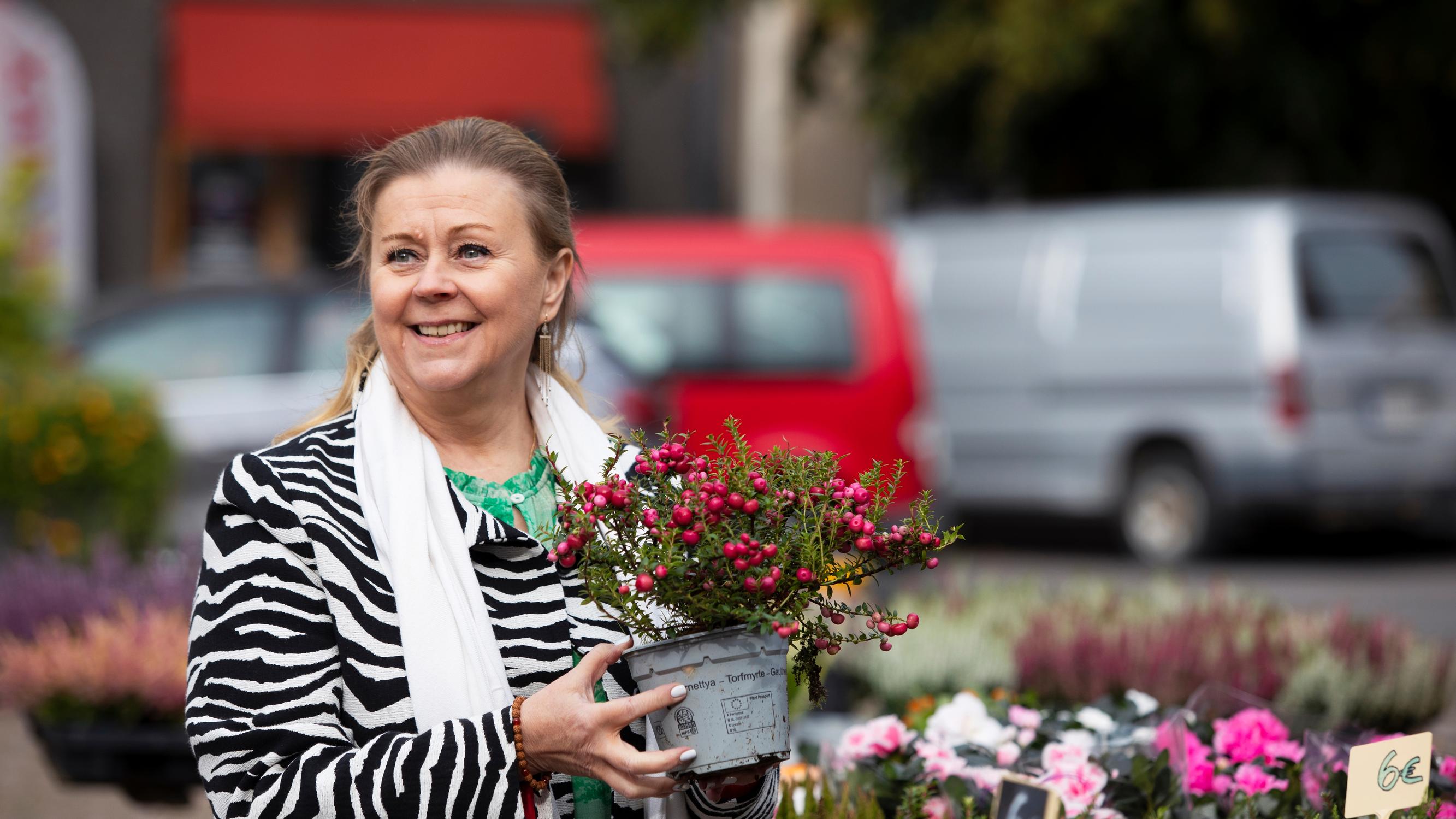 Filosofi Pia Hounin mukaan vastoinkäyminen, järisyttävän suurikin, voi kääntyä voimavaraksi: "Huonotkin valinnat ovat tärkeitä"