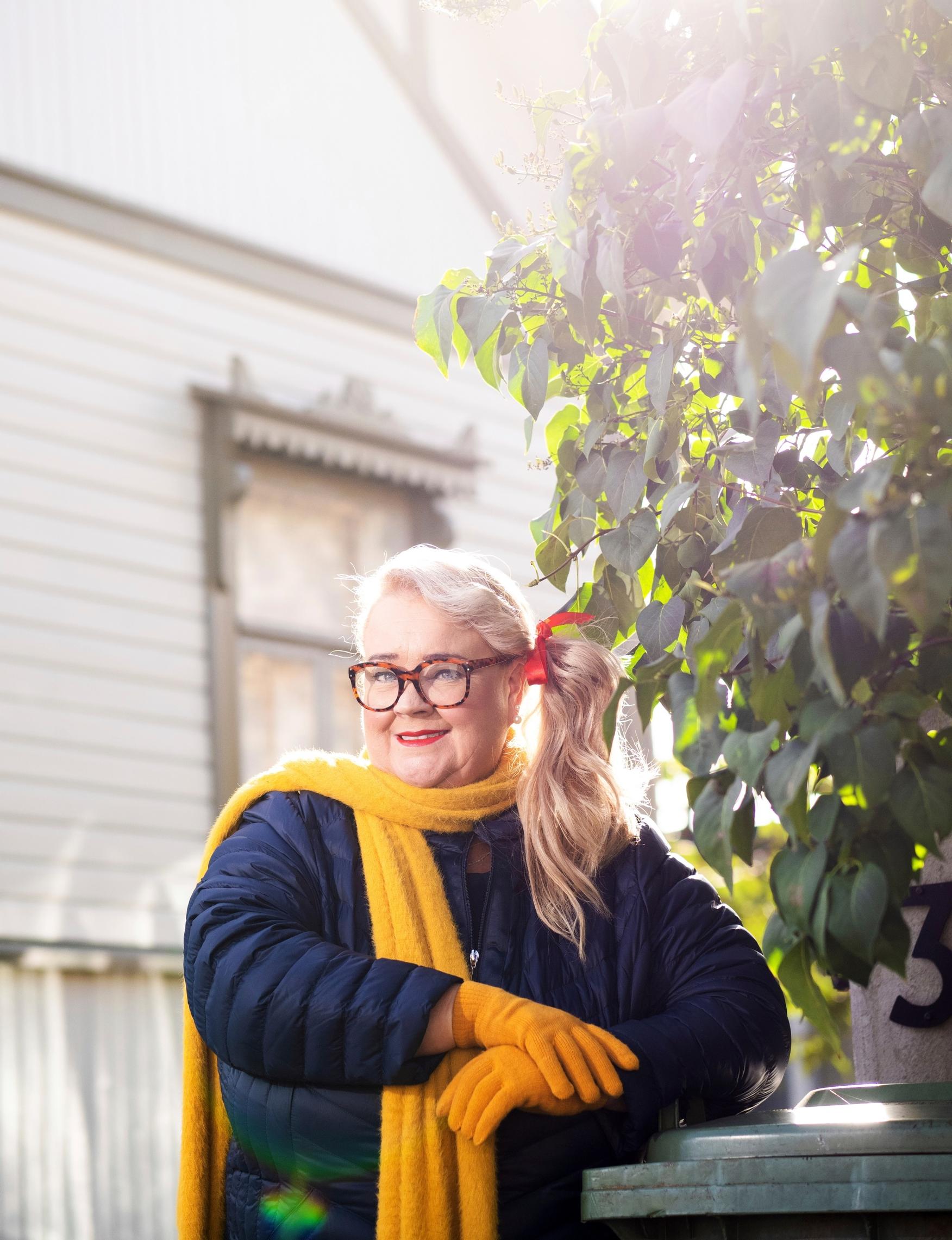 Teijan isä jätti perheensä, kun Teija oli vauva: "Hylkäys on saanut minut tuntemaan riittämättömyyttä" 