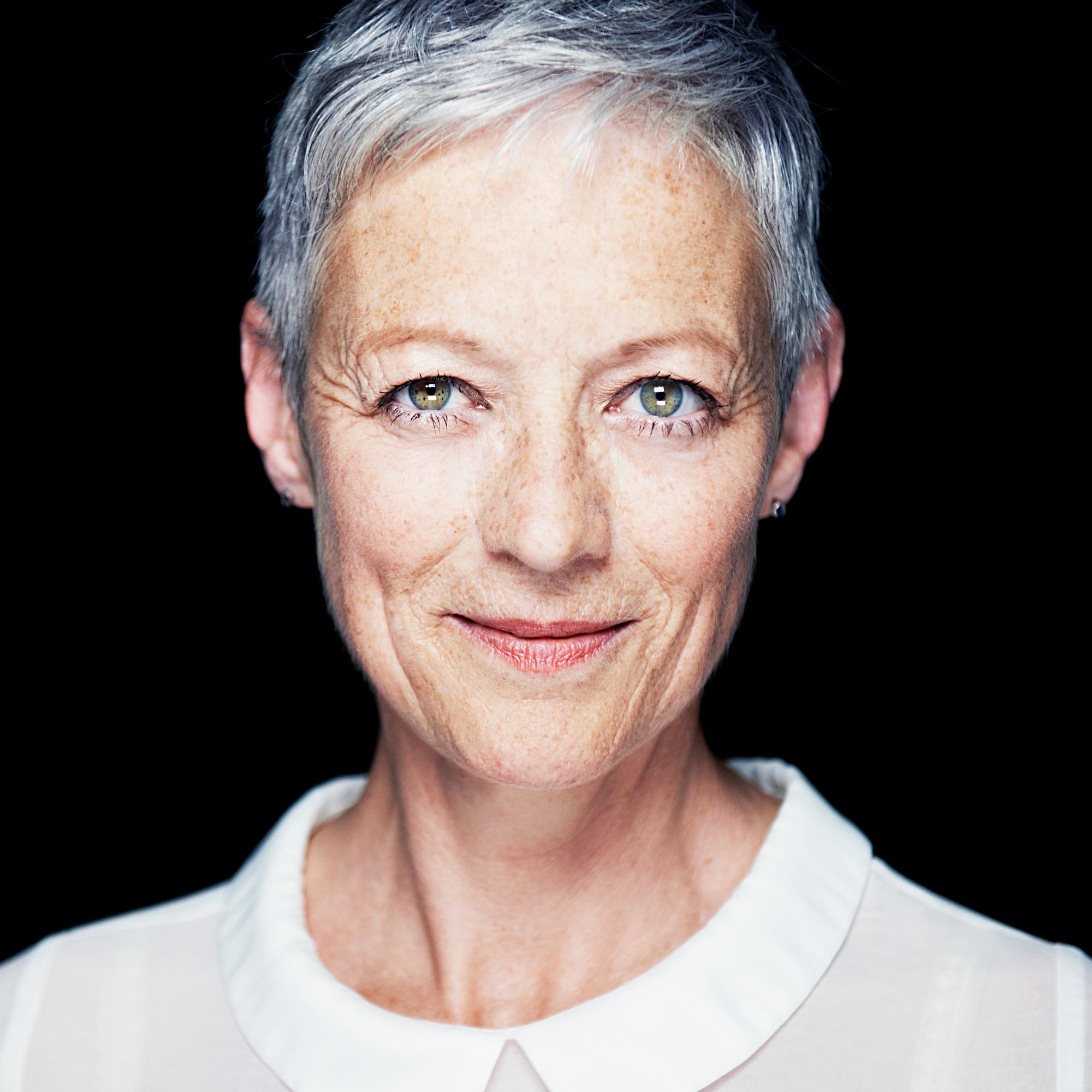 Tässä ovat vuoden helpoimmat aikuisille naisille sopivat kauneustrendit, joista ammattilaiset ovat liekeissä juuri nyt