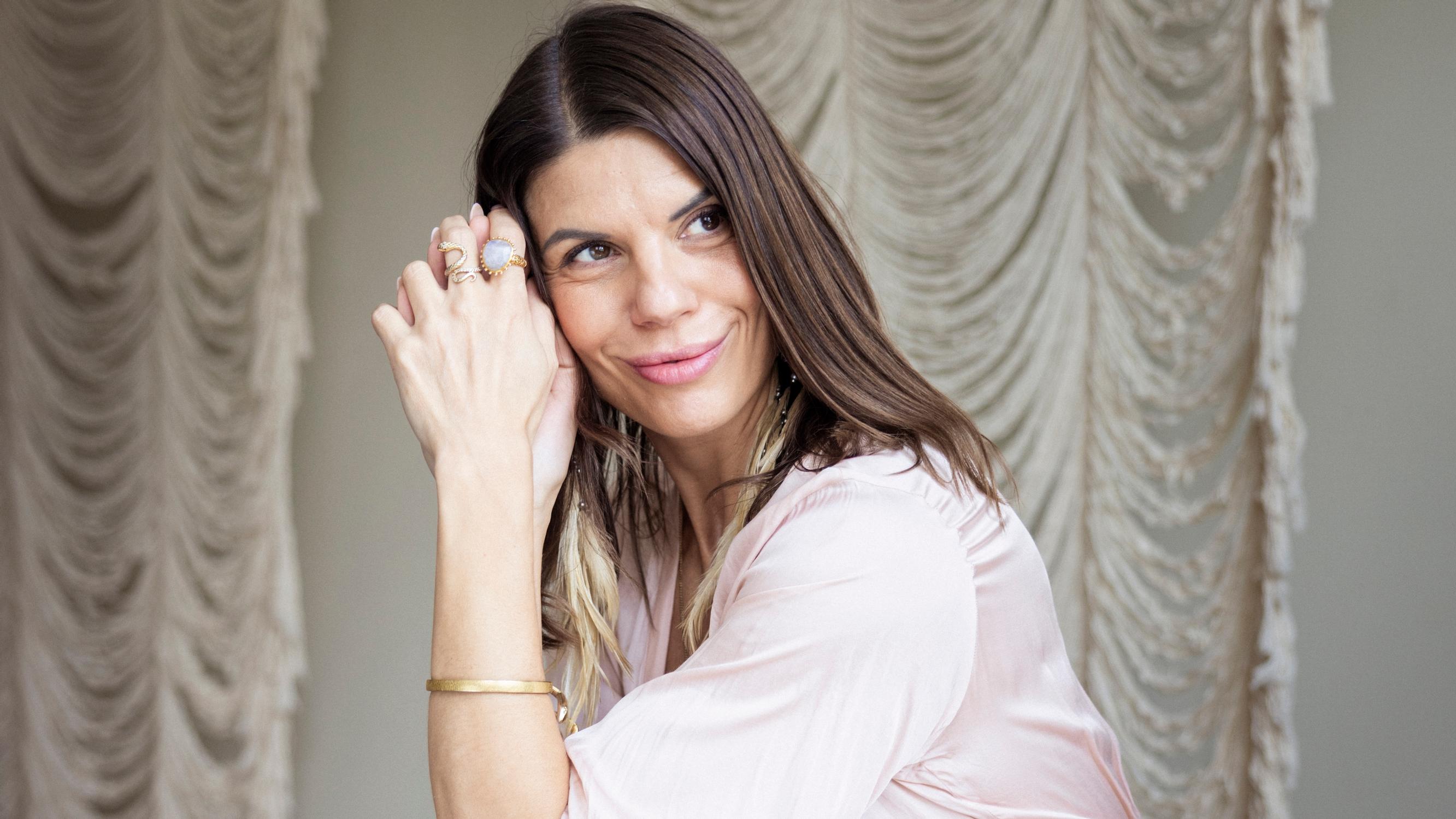 Jonna haki vuosia lohtua päihteistä ja turvattomista ihmissuhteista – kaikki muuttui meksikolaisella rannalla