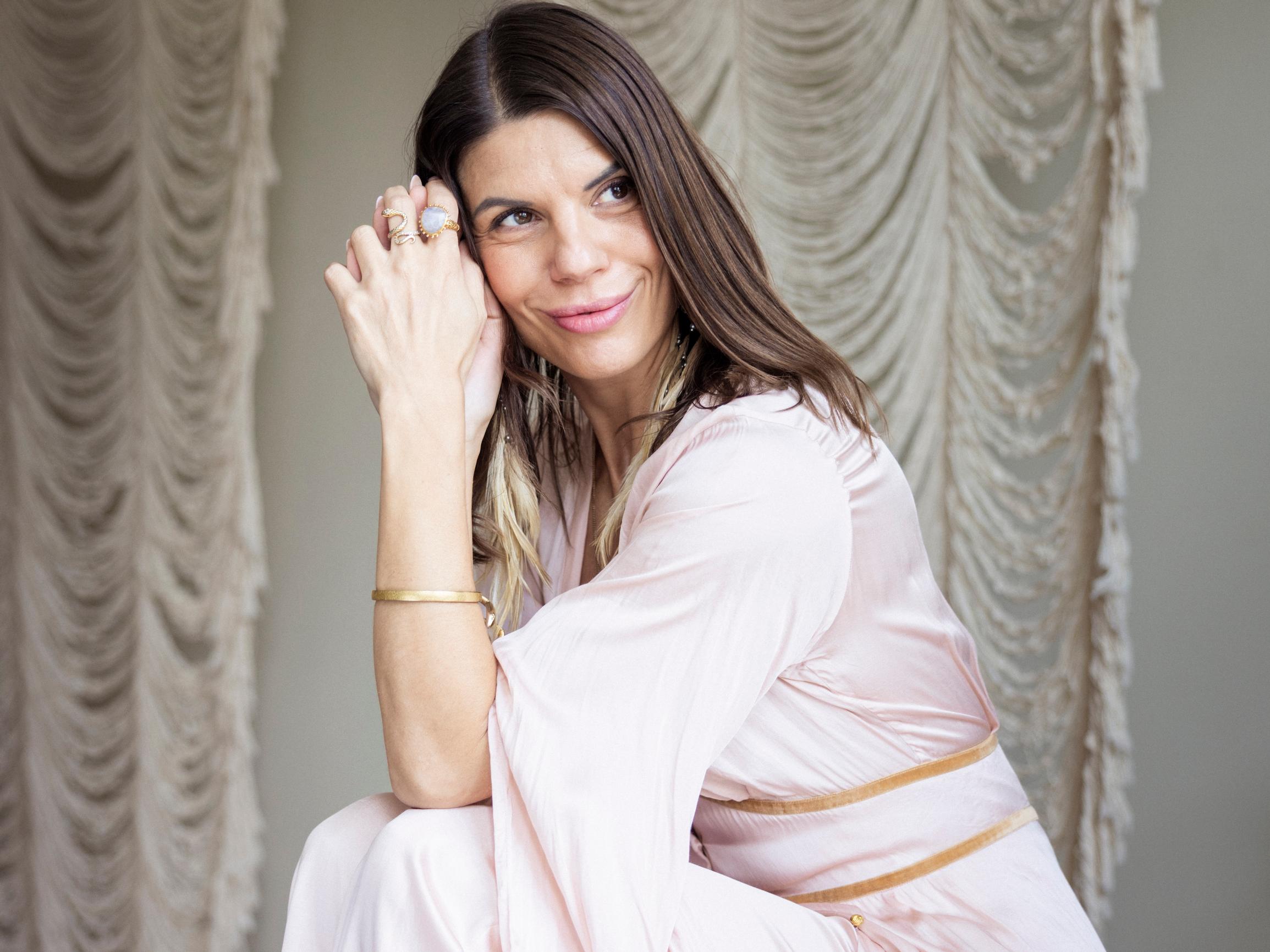 Jonna haki vuosia lohtua päihteistä ja turvattomista ihmissuhteista – kaikki muuttui meksikolaisella rannalla