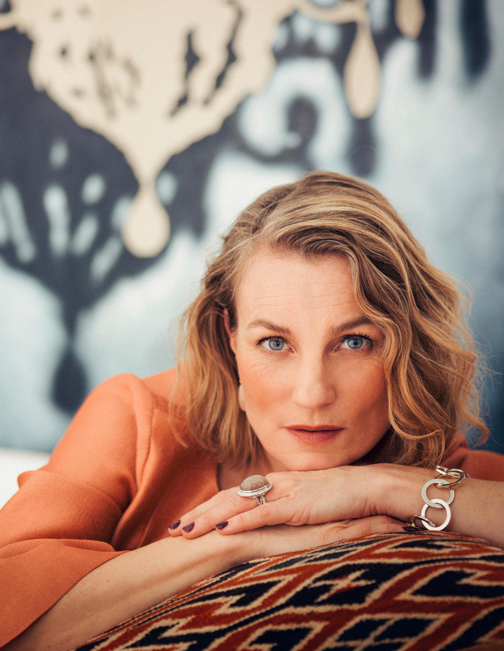 Jonna Järnefelt vierailee Tampereella kahdessa näytelmässä: ”Rakkaus ei ole vain nuorten asia”