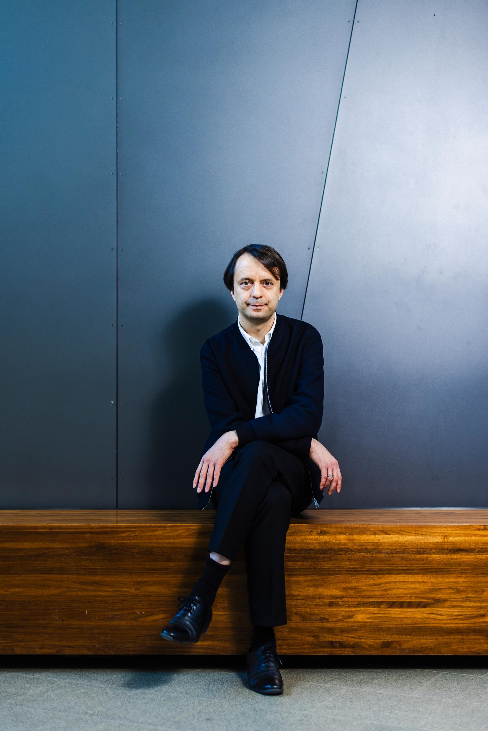 Maris Gothóni aloitti Radion sinfoniaorkesterin intendenttinä elokuussa. Aiemmin hän toimi vastaavassa tehtävässä Norjassa Stavangerin sinfoniaorkesterissa ja Belgian kansallisorkesterin taiteellisena toiminnanjohtajana.