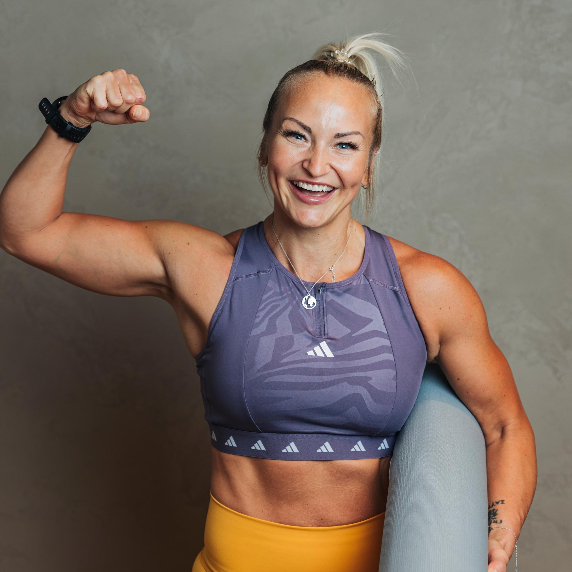 Tämä uusi treeni vahvistaa keskivartaloa ja kohottaa kuntoa – Kipa Tiivola näyttää 5 tehokasta liikettä