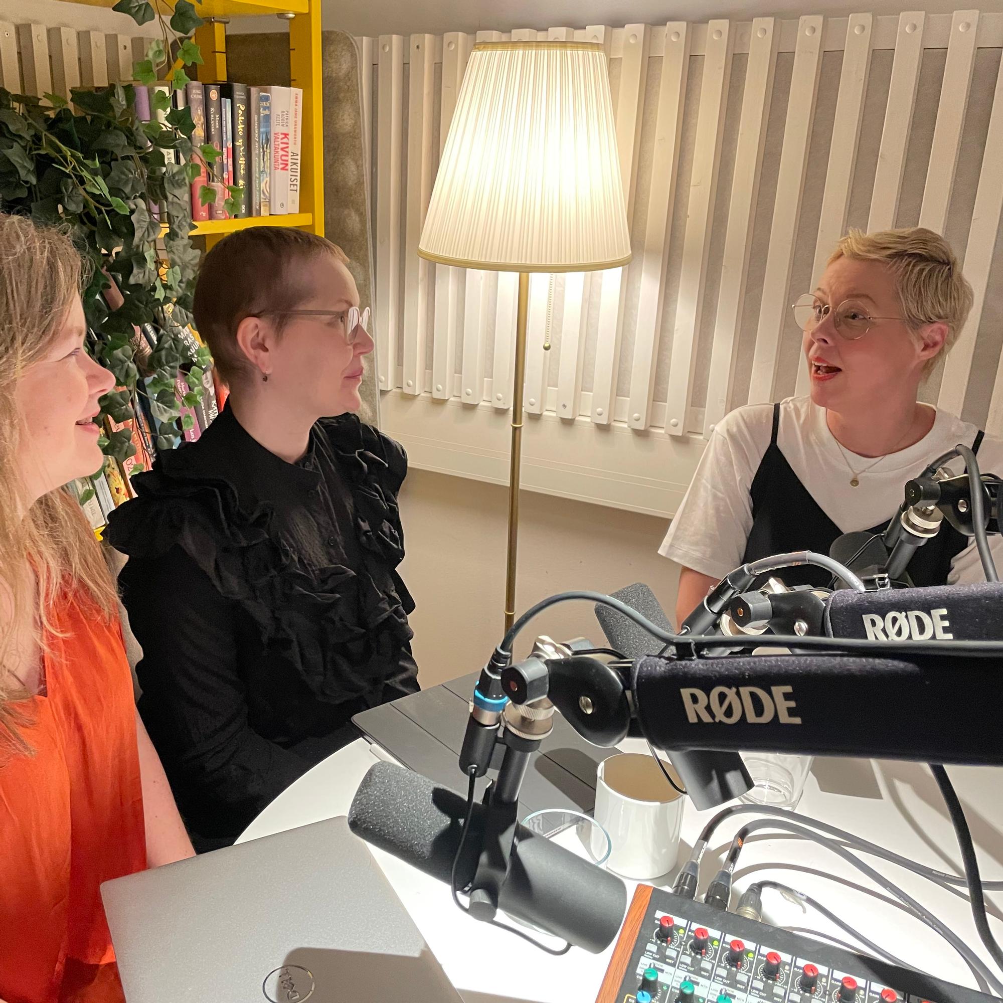 Lääkärin kommentti osoitti Jenni Kuusistolle, miten nihkeästi Suomessa suhtaudutaan rintasyövän jälkeisiin korjausleikkauksiin