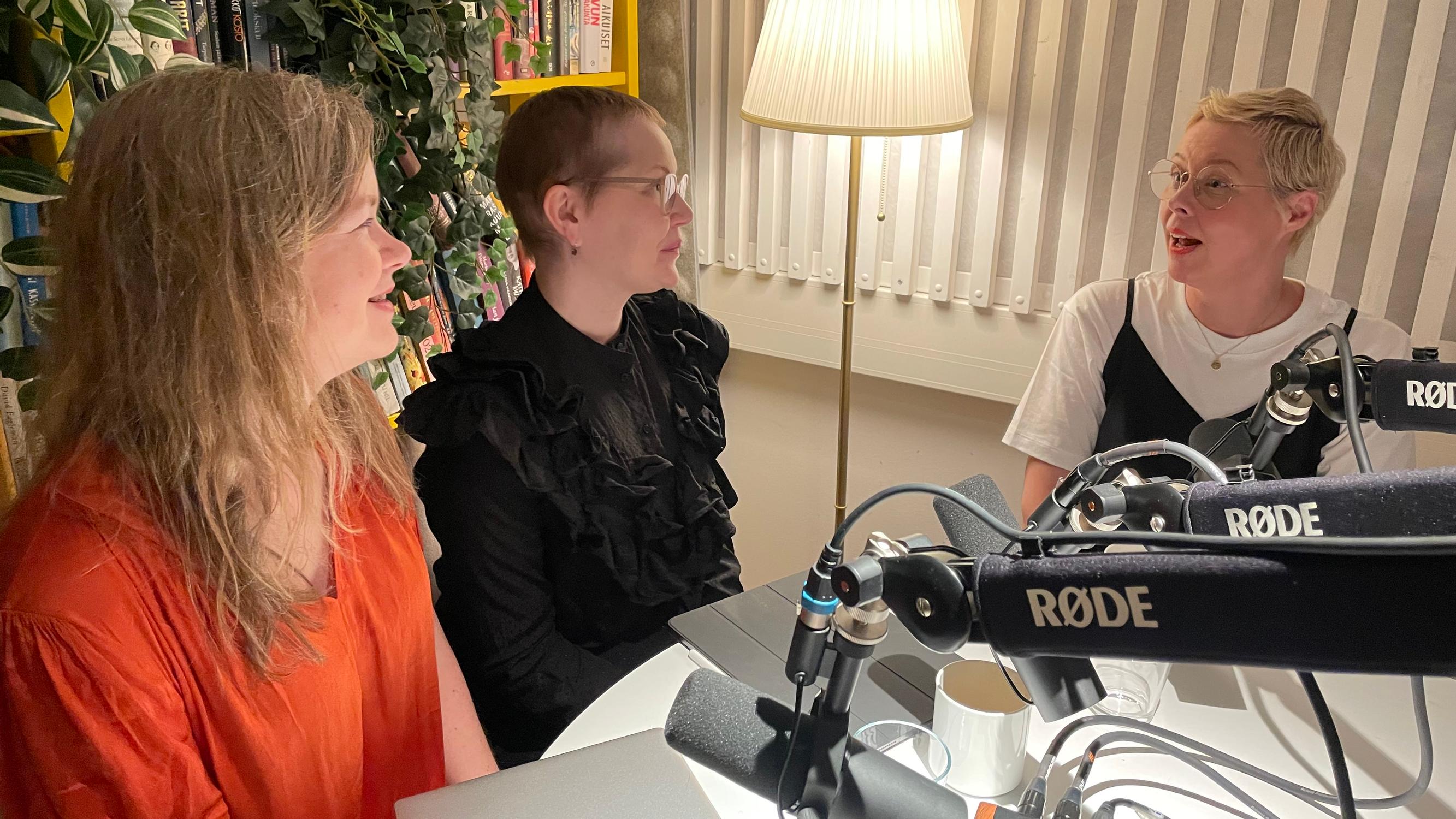 Lääkärin kommentti osoitti Jenni Kuusistolle, miten nihkeästi Suomessa suhtaudutaan rintasyövän jälkeisiin korjausleikkauksiin