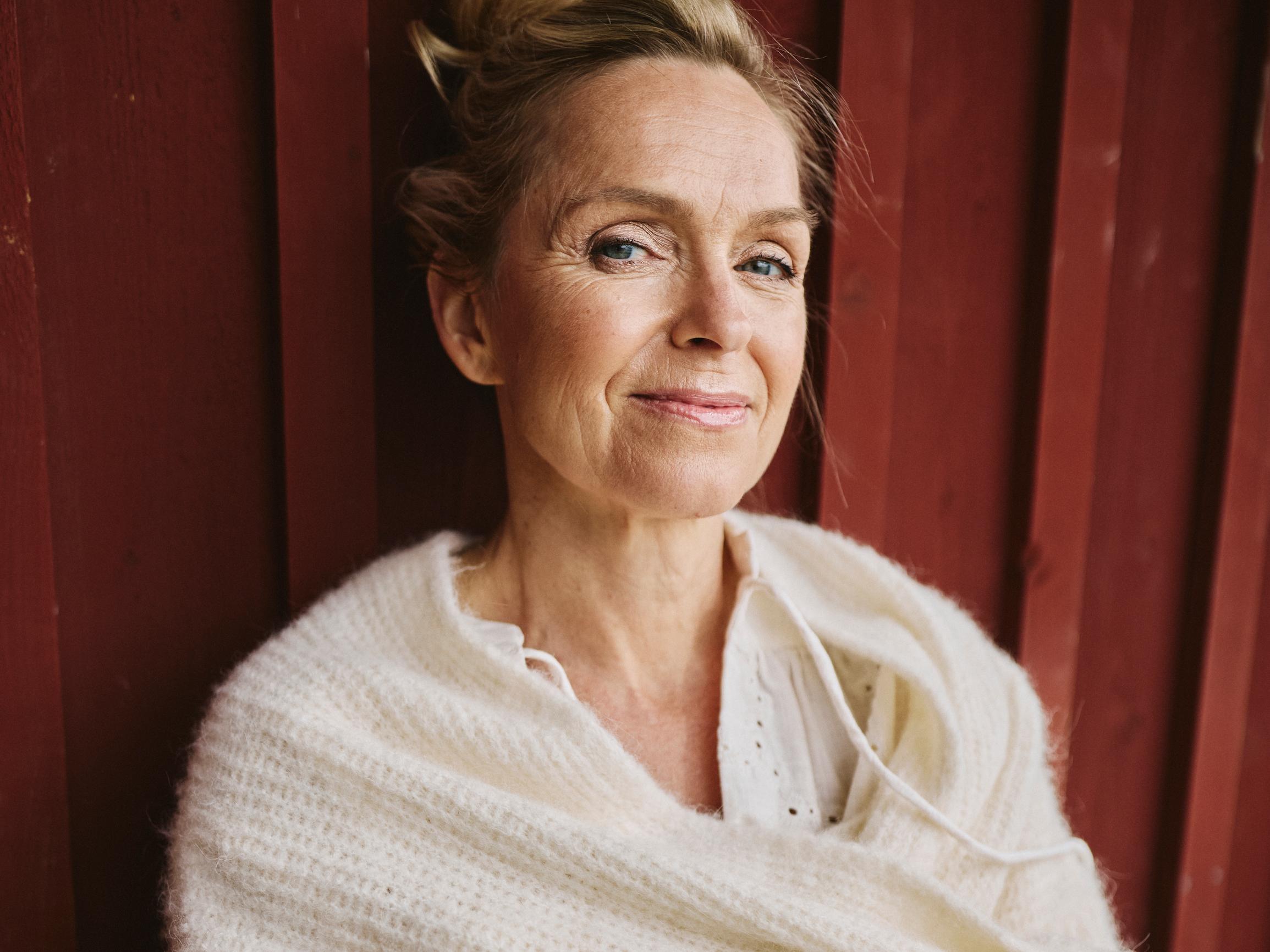 Kun Anu Sinisalo ihastui uuteen kumppaniinsa, pintaan nousivat vanhojen suhteiden vaikeat tunteet: ”Olen pelännyt hylätyksi tulemista”