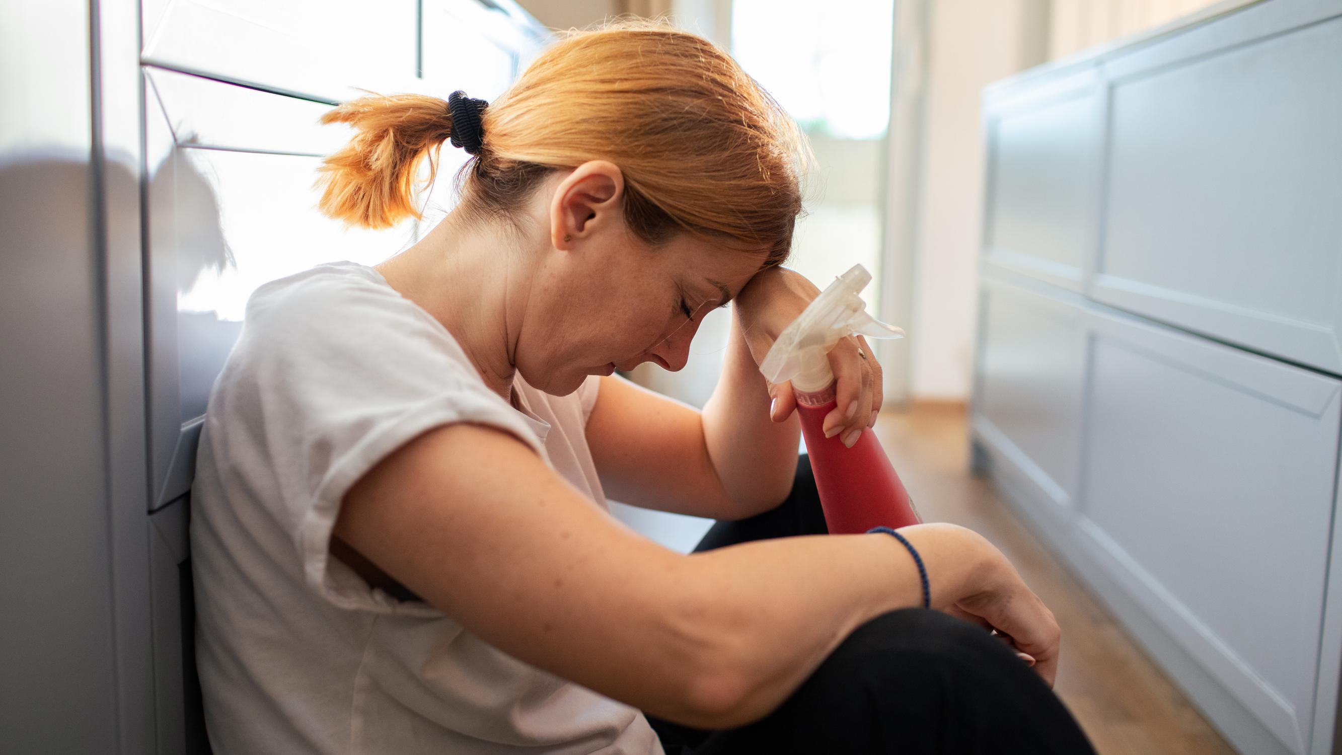Oletko yksi sukusi naisista, joka aina uhrautuu ja uupuu? Nämä kaksi kehollista metodia voivat auttaa