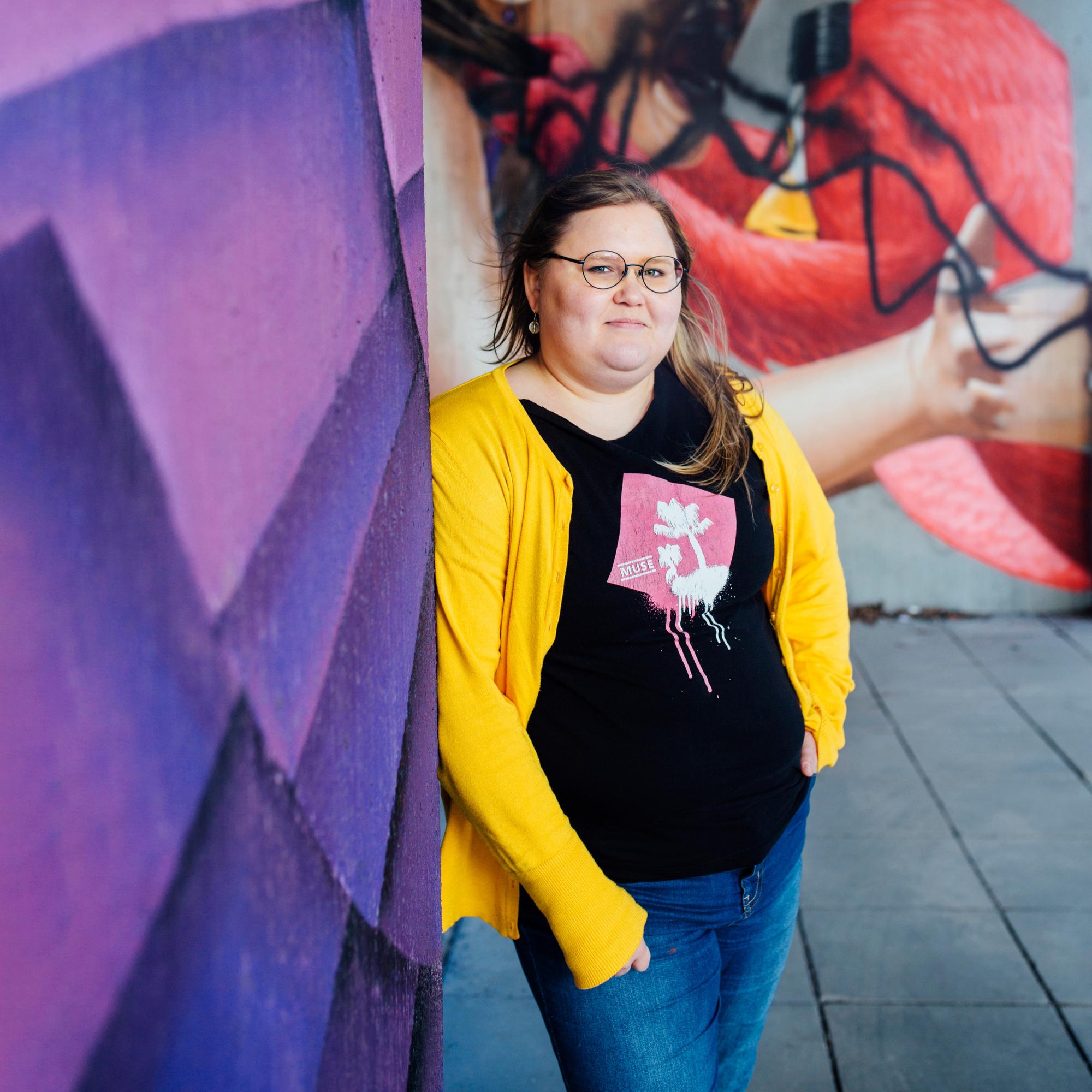 "Kannoin harteillani muiden huolia"