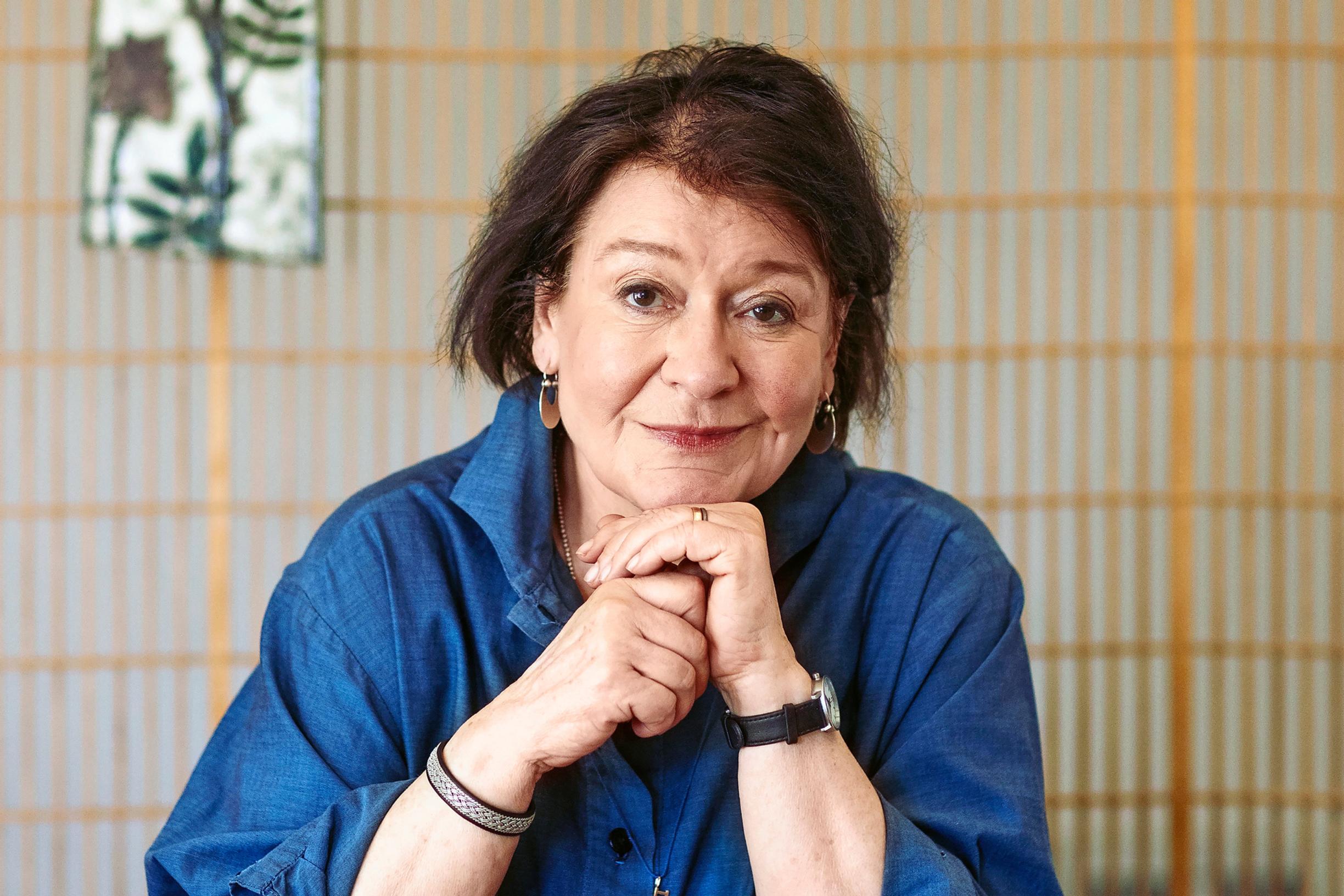 Neljävuotiaana kuuluisan Enkeli-tapetin suunnitellut Maaria Wirkkala: ”Teen jokaista työtäni kuin se olisi viimeinen”