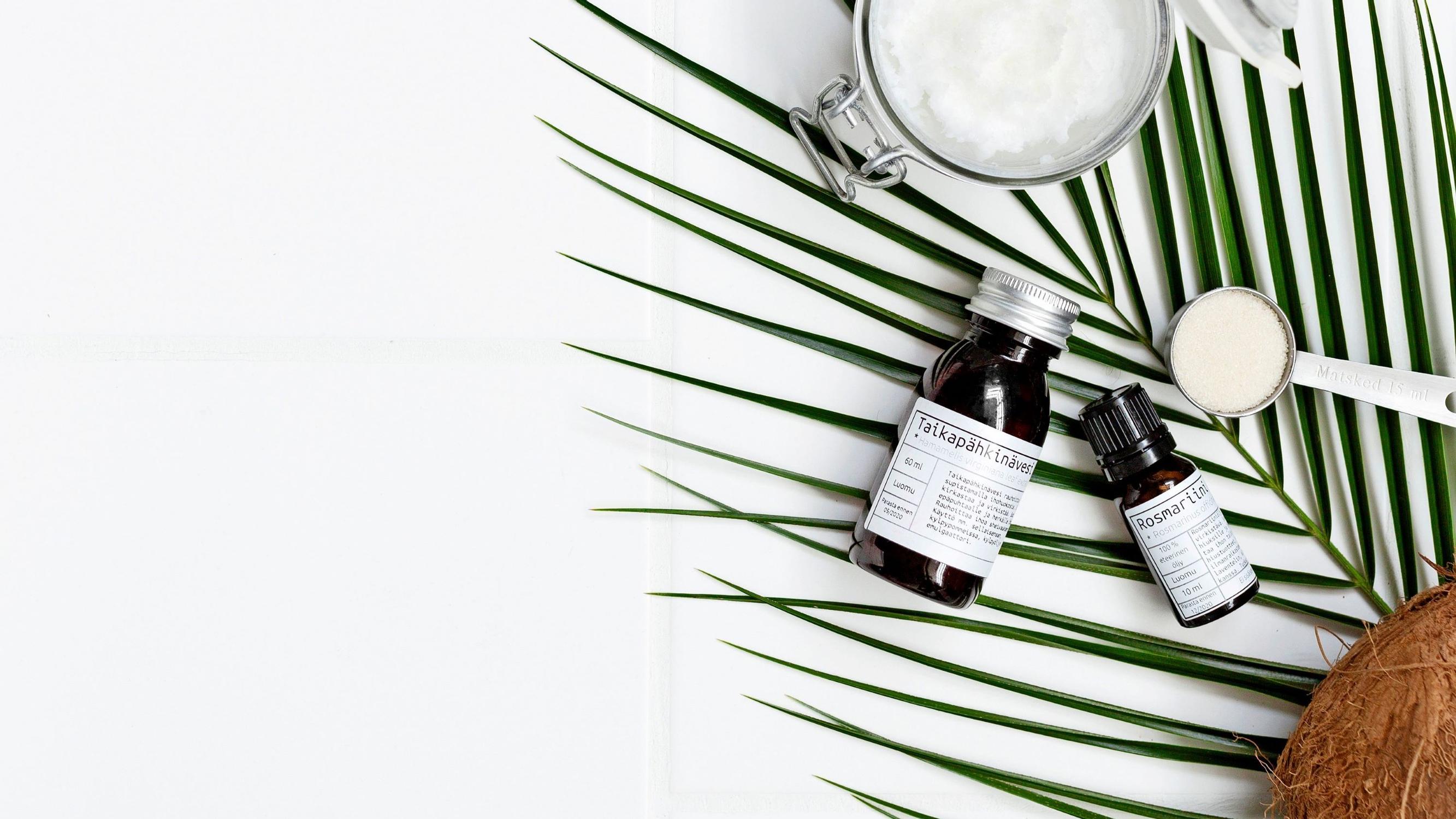 Kookosöljy hellii ja ravitsee – Tee itse kookoksesta hellä hiuspohjakuorinta