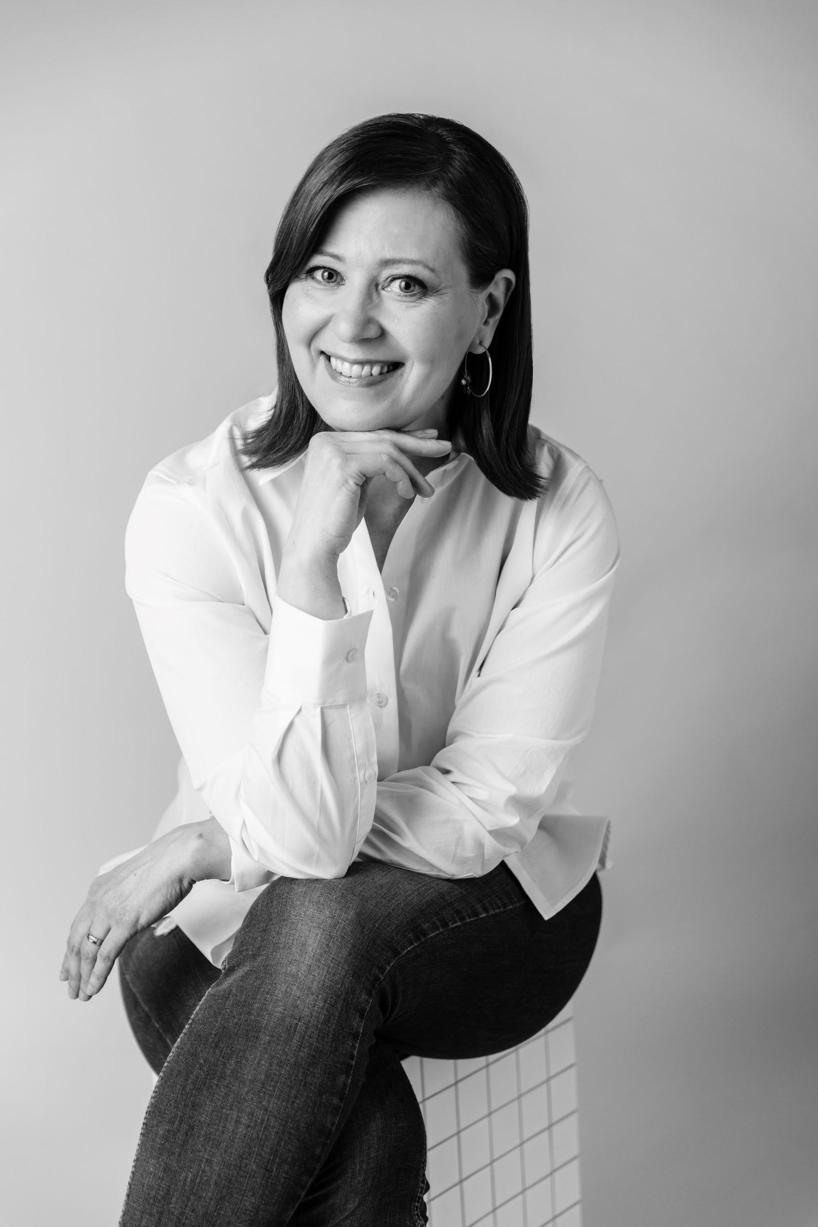 Tunnistatko itsessäsi Tsemppaajan? Sen, joka hoitaa, jaksaa ja raivaa viimeisillä voimillaan vaatehuoneen mutta ei osaa pysähtyä