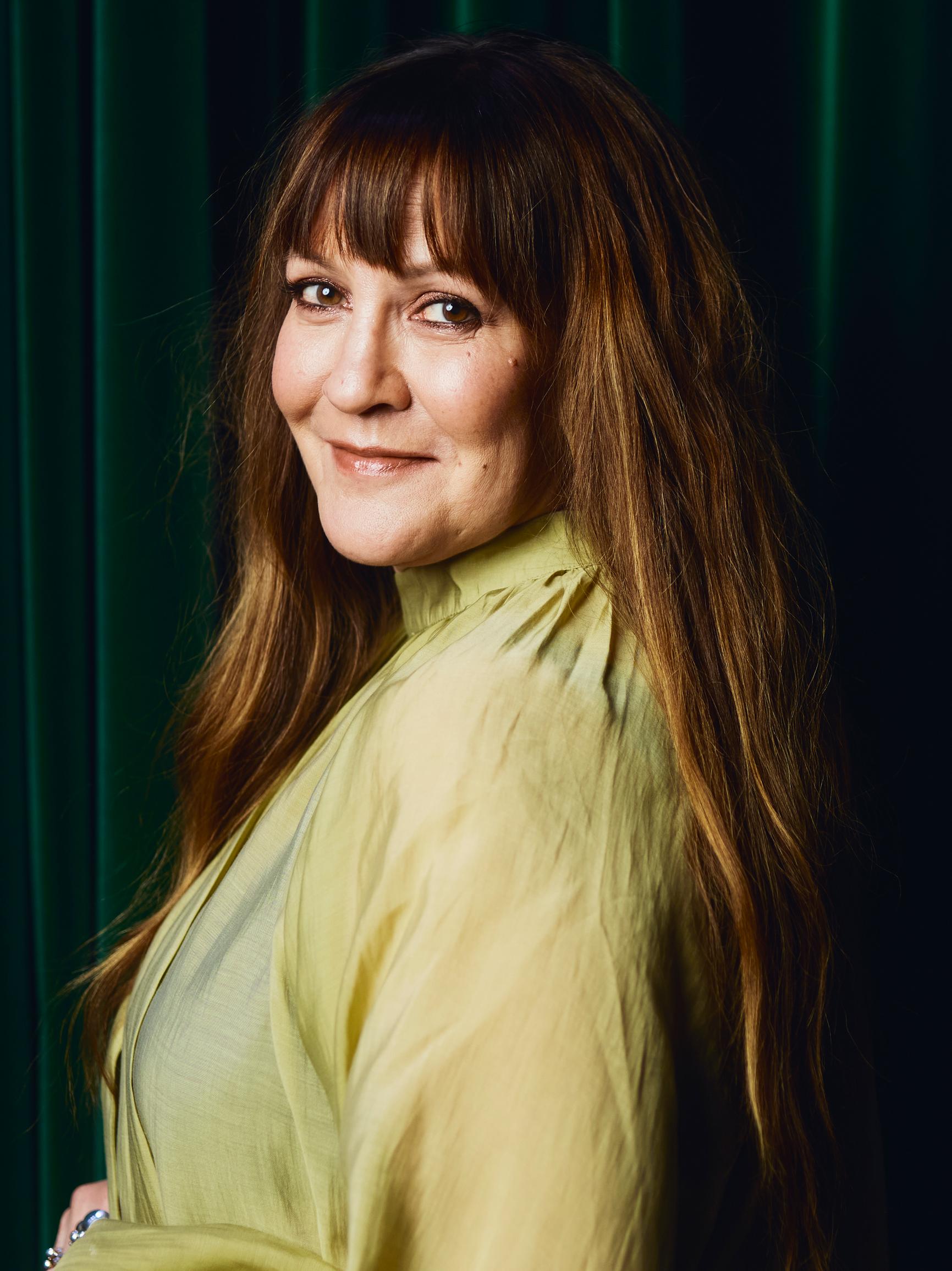 Vuokko Hovatan puoliso Zarkus Poussa menehtyi yllättäen työmatkalla: ”Kuolemasta jäi trauma, jota olen joutunut työstämään”