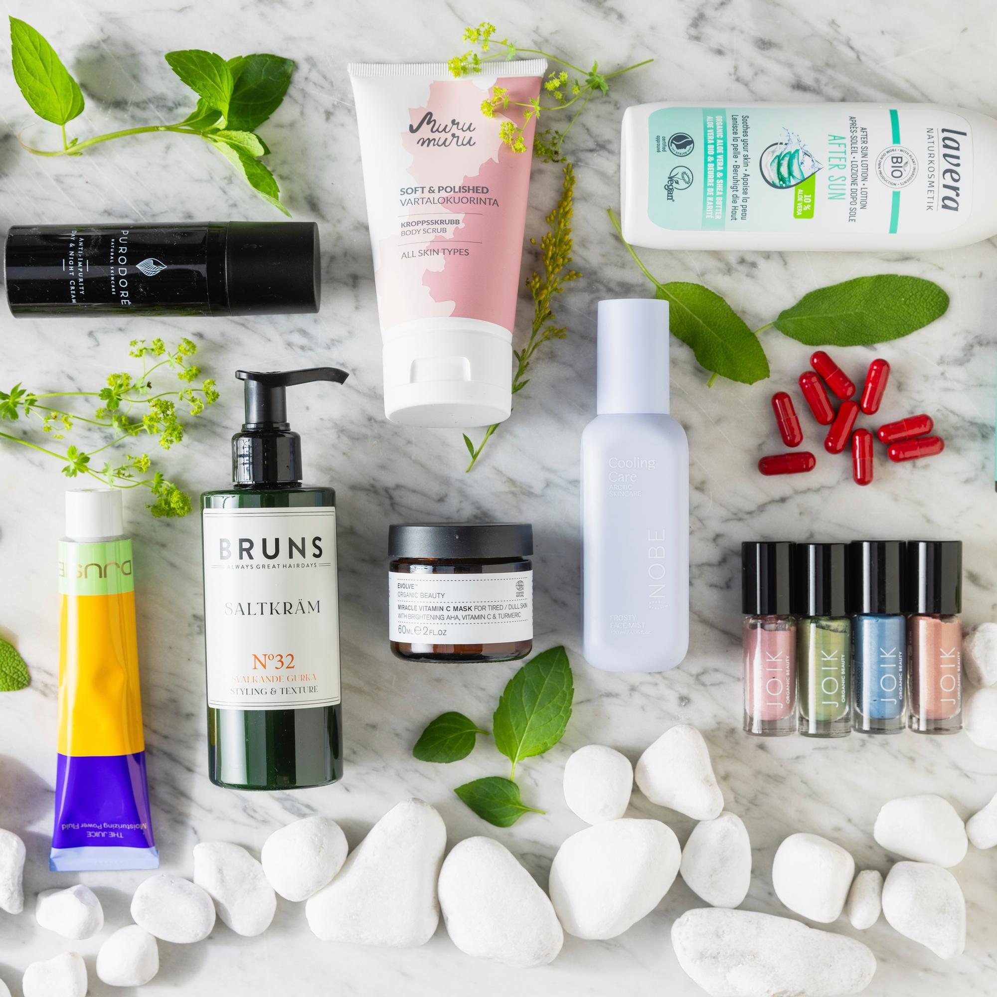 Tässä on 10 parasta luonnonkosmetiikkatuotetta – viilentävä näppyjennitistäjä, kosteuttava sokerikuorinta...