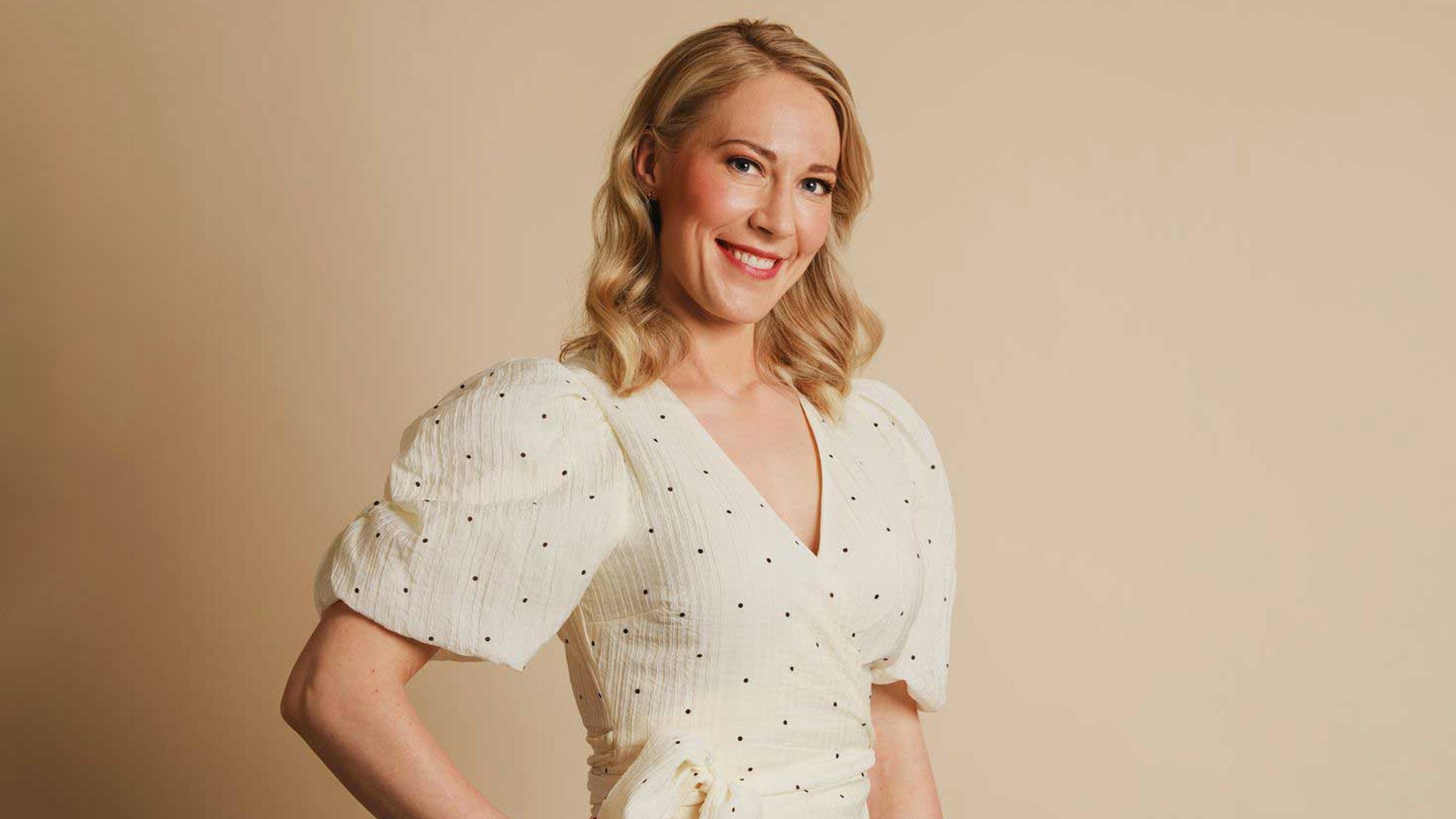 Aivotutkija Mona Moisala huomasi, että moni vain esittää töissä ahkeraa – ”Sitten säädetään epätoivoisesti jotain työltä näyttävää”