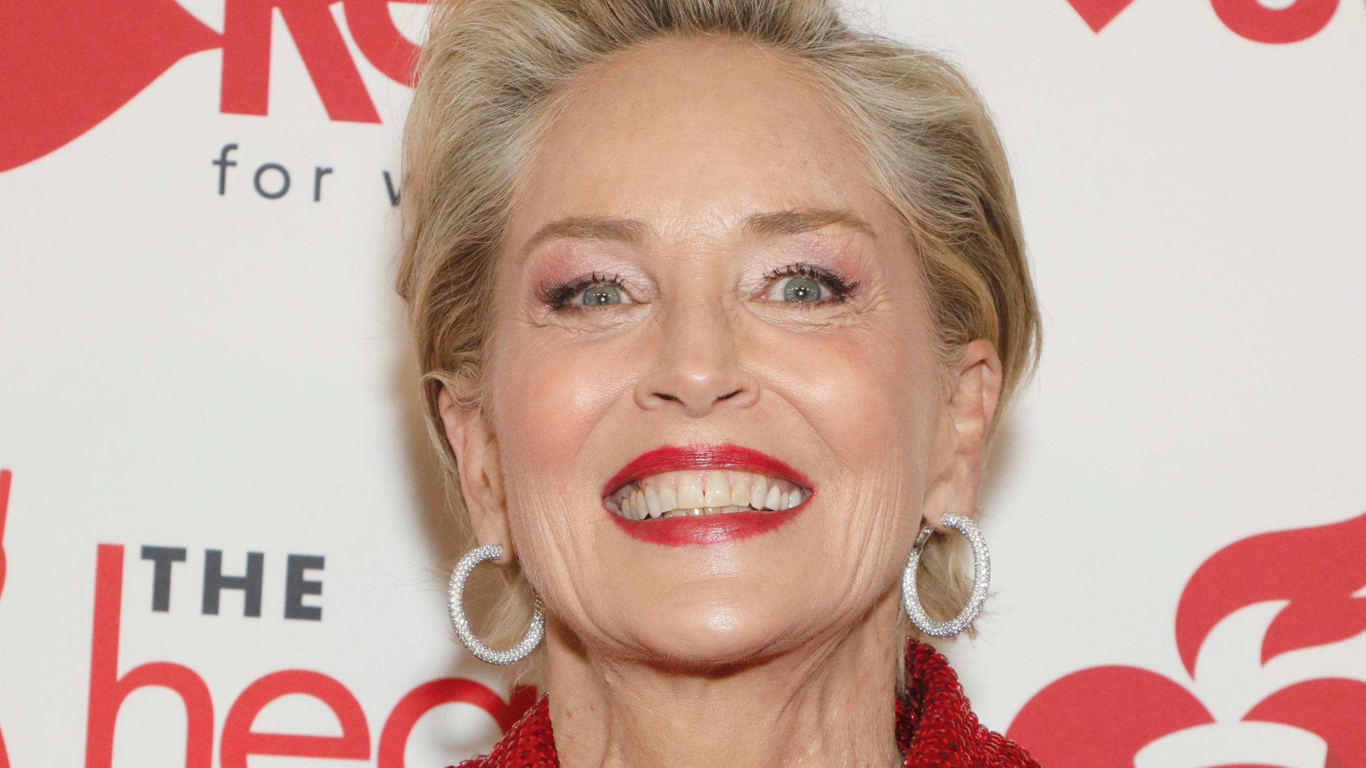 Näin teet lyhyisiin hiuksiin kevään trendikkäimmät kampaukset – kampaaja antaa 6 vinkkiä kuohkeaan tukkaan