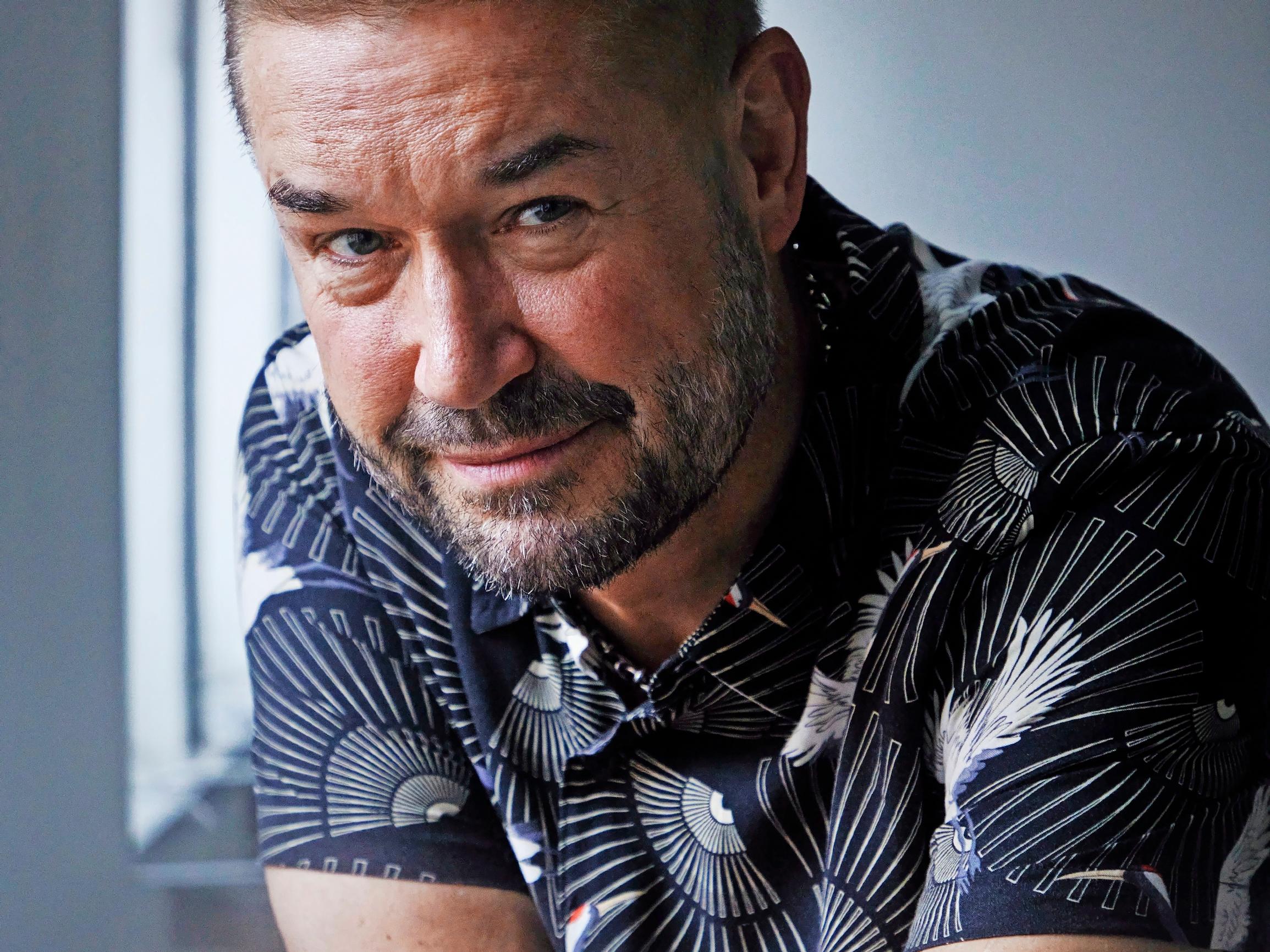 Marco Bjurström sai viime vuonna puhelinsoiton tuntemattomalta mieheltä – uusi velipuoli oli isällekin yllätys