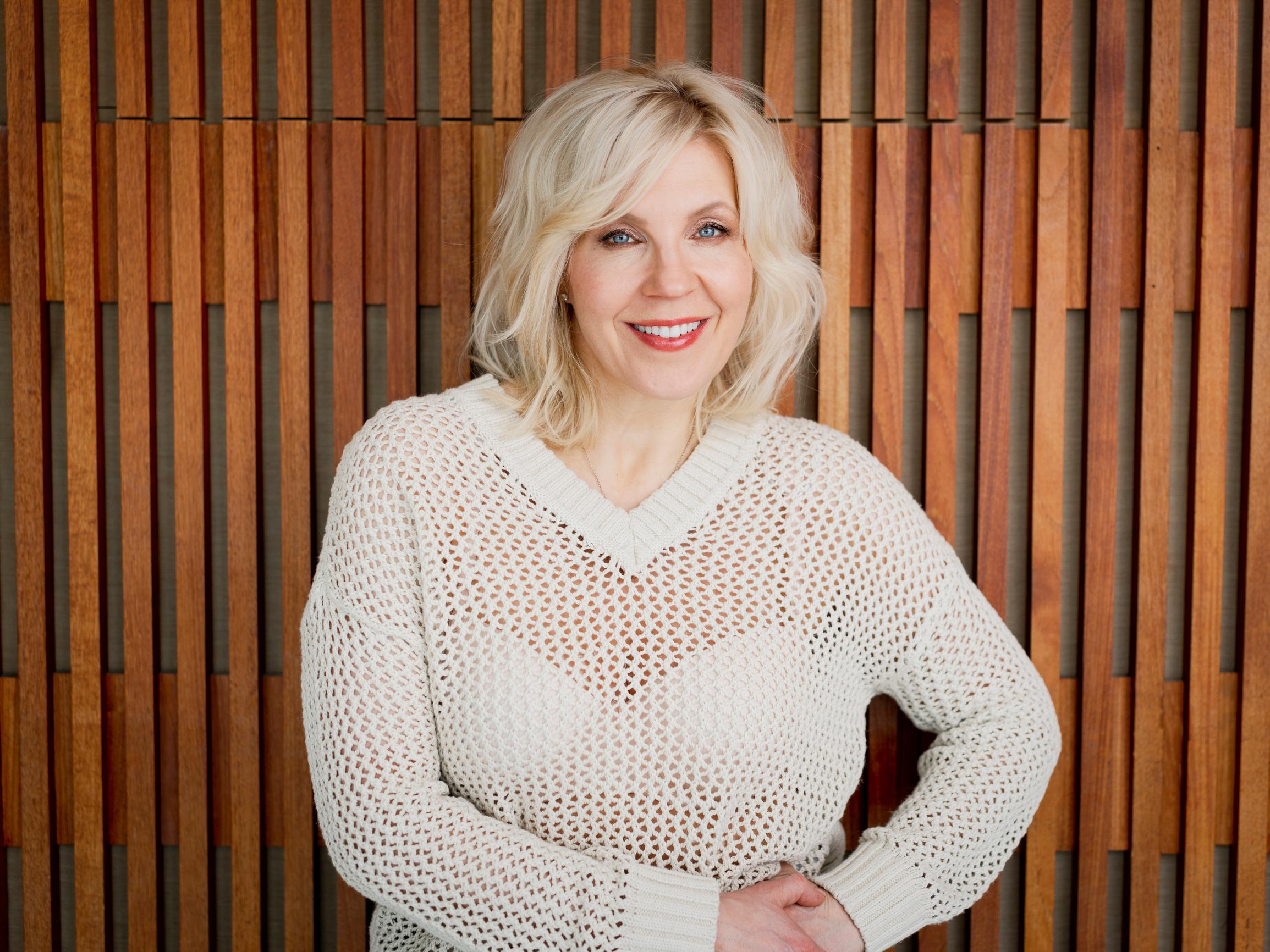 Vappu Pimiä nukkuu 20 minuutin voimaunet aina kuin voi – tällainen on hänen hyvän päivän reseptinsä