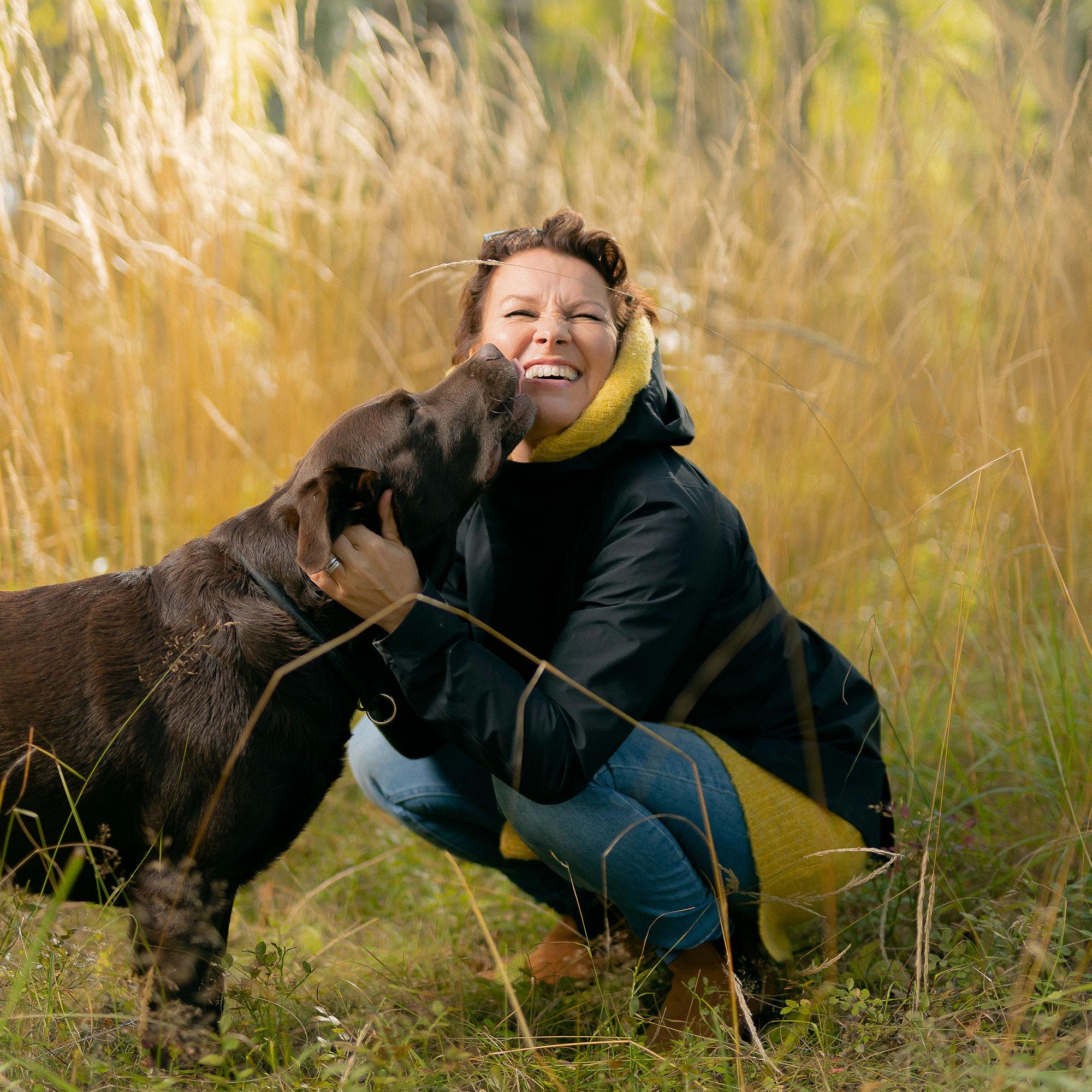 Viihdetaiteilija Arja Koriseva: ”Bruno on tomera talonvahti”