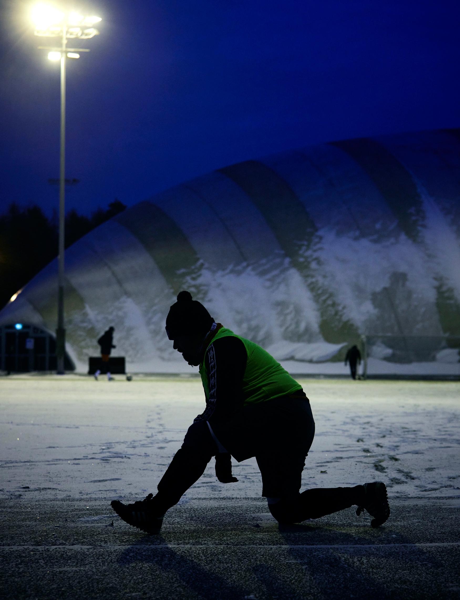Kari Kanala pelaa jalkapalloa viikoittain.