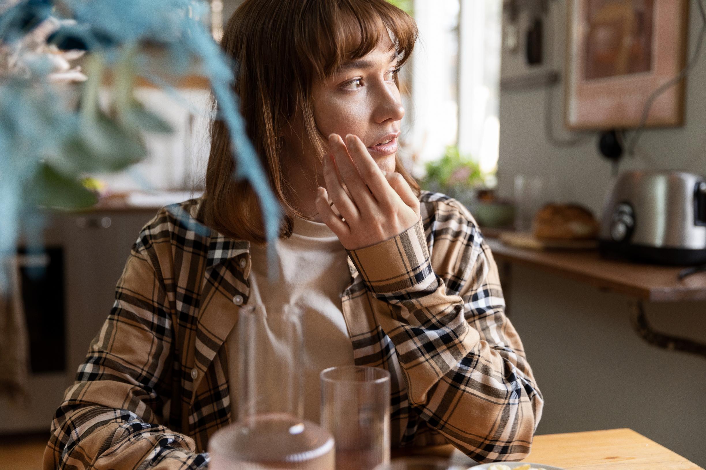 ”Halusin ostaa mielenrauhaa” – näin ruuhkavuosissa elävät varautuvat elämän yllättäviin käänteisiin