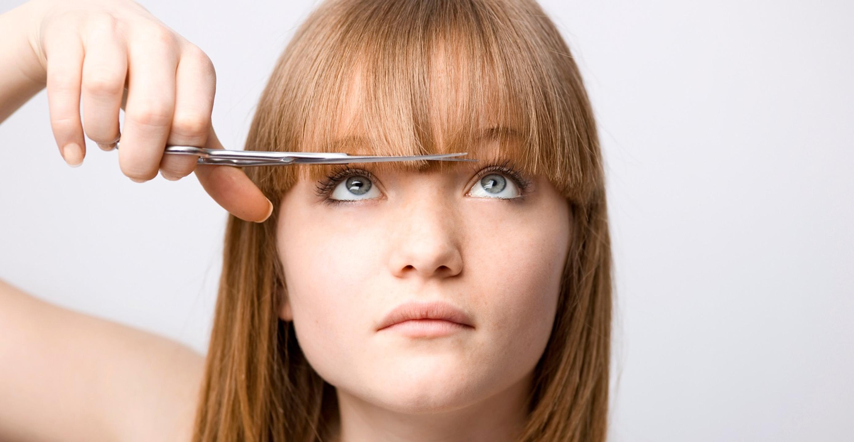 Leikkaa otsatukka itse