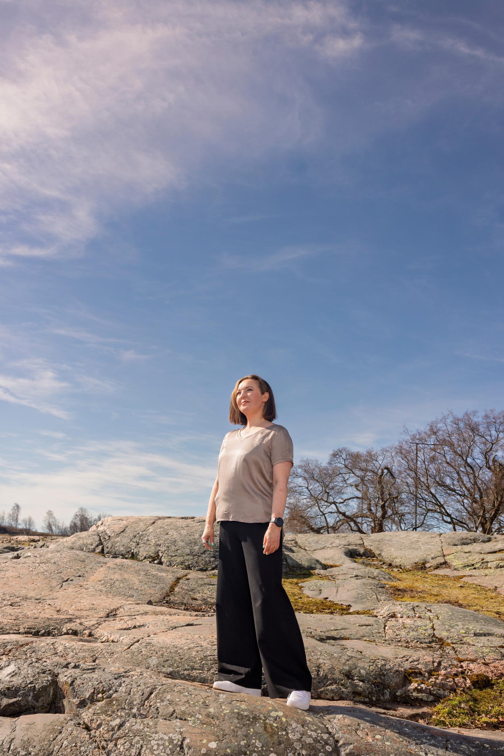 Ulrika on pohtinut paljon itsemyötätuntoa. On tärkeää ymmärtää, että tosi vaikea tilanne ottaa koville ja voi viedä kaikki voimat, eikä kyse ole huonommuudesta.