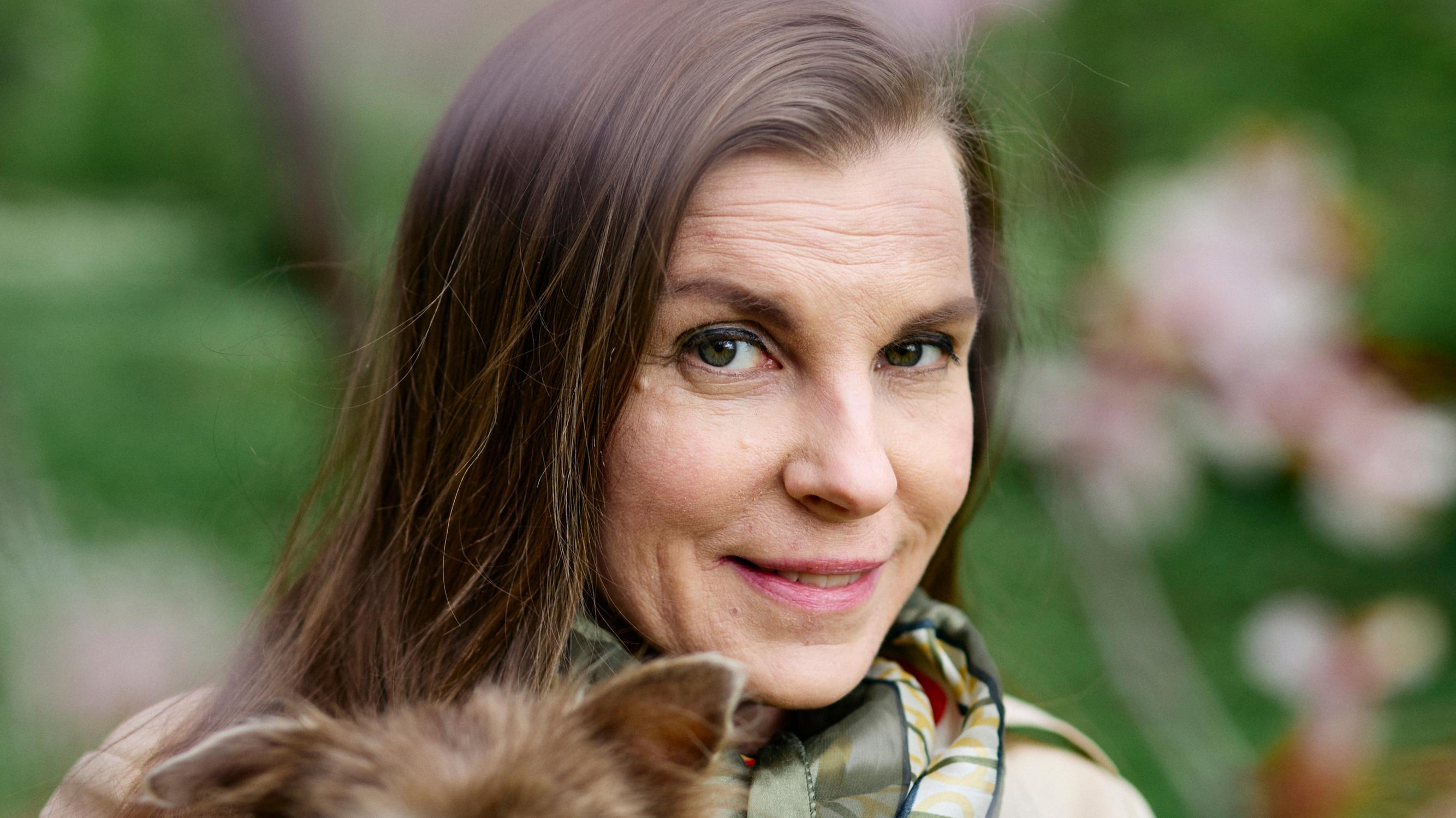 Kun ME-tautia sairastava Leena sai borrelioosin, hän joutui sohvanpohjalle kolmeksi vuodeksi: ”En pystynyt katsomaan edes Netflixiä”