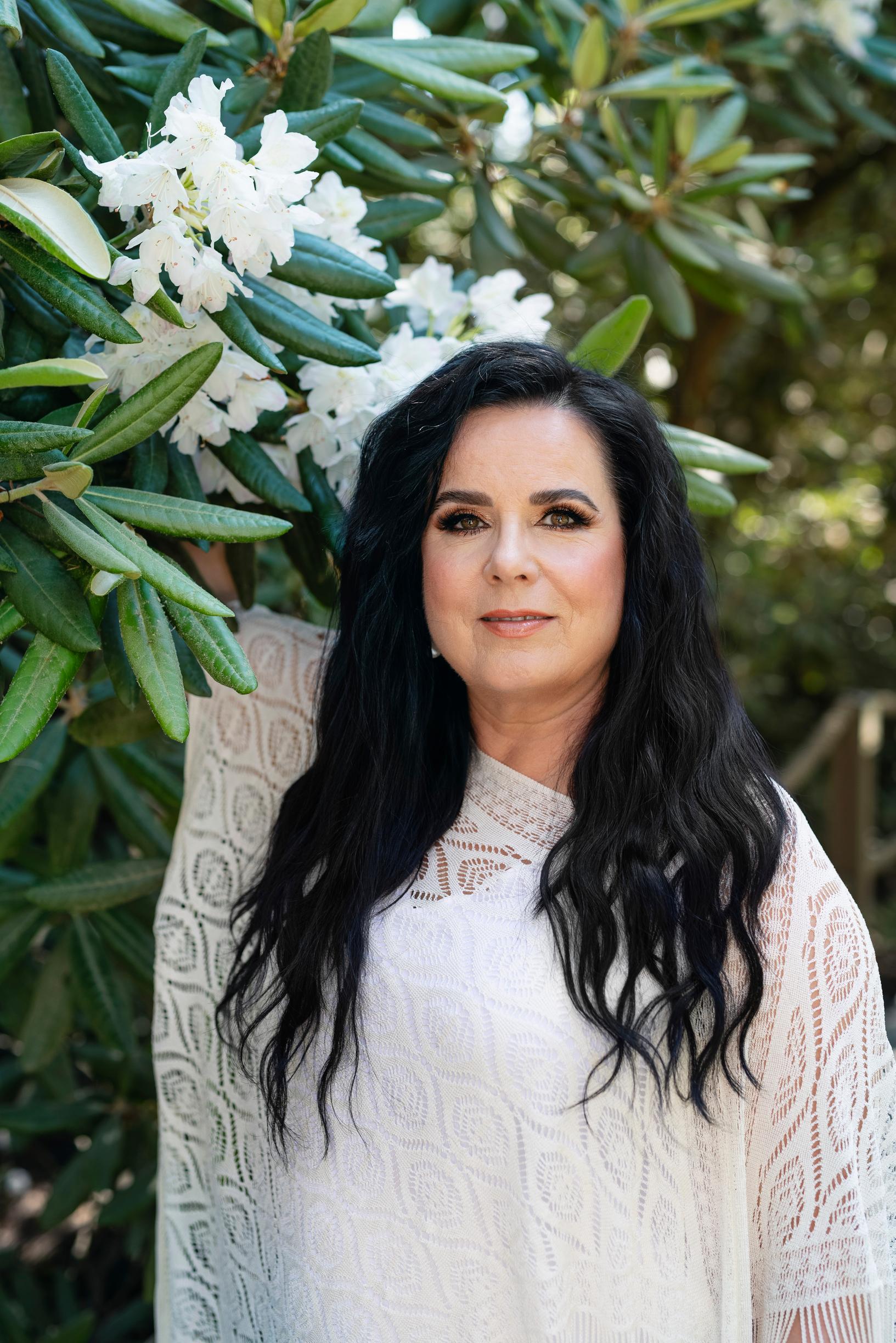 Kaija Koon taiteilijaelämä – tätä mieltä hän on kuulijoiden kirjeistä ja tässä yllättävässä paikassa hän on onnellinen