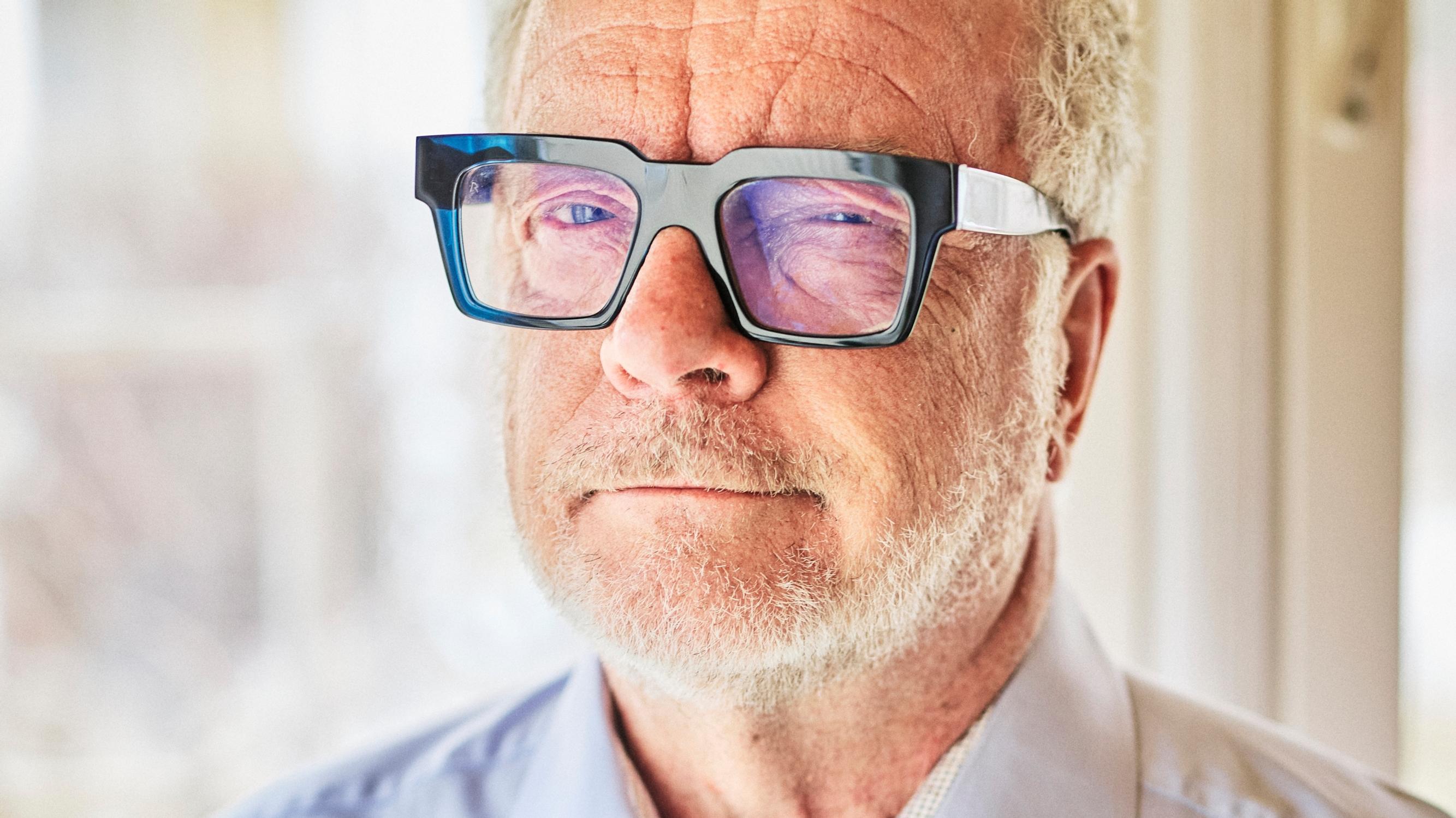 Kun Matti Rönkä menetti isänsä 13-vuotiaana, hän ei halunnut tuottaa äidilleen lisää murheita: ”Totuin kotona siihen, että nainen voi olla pomo”