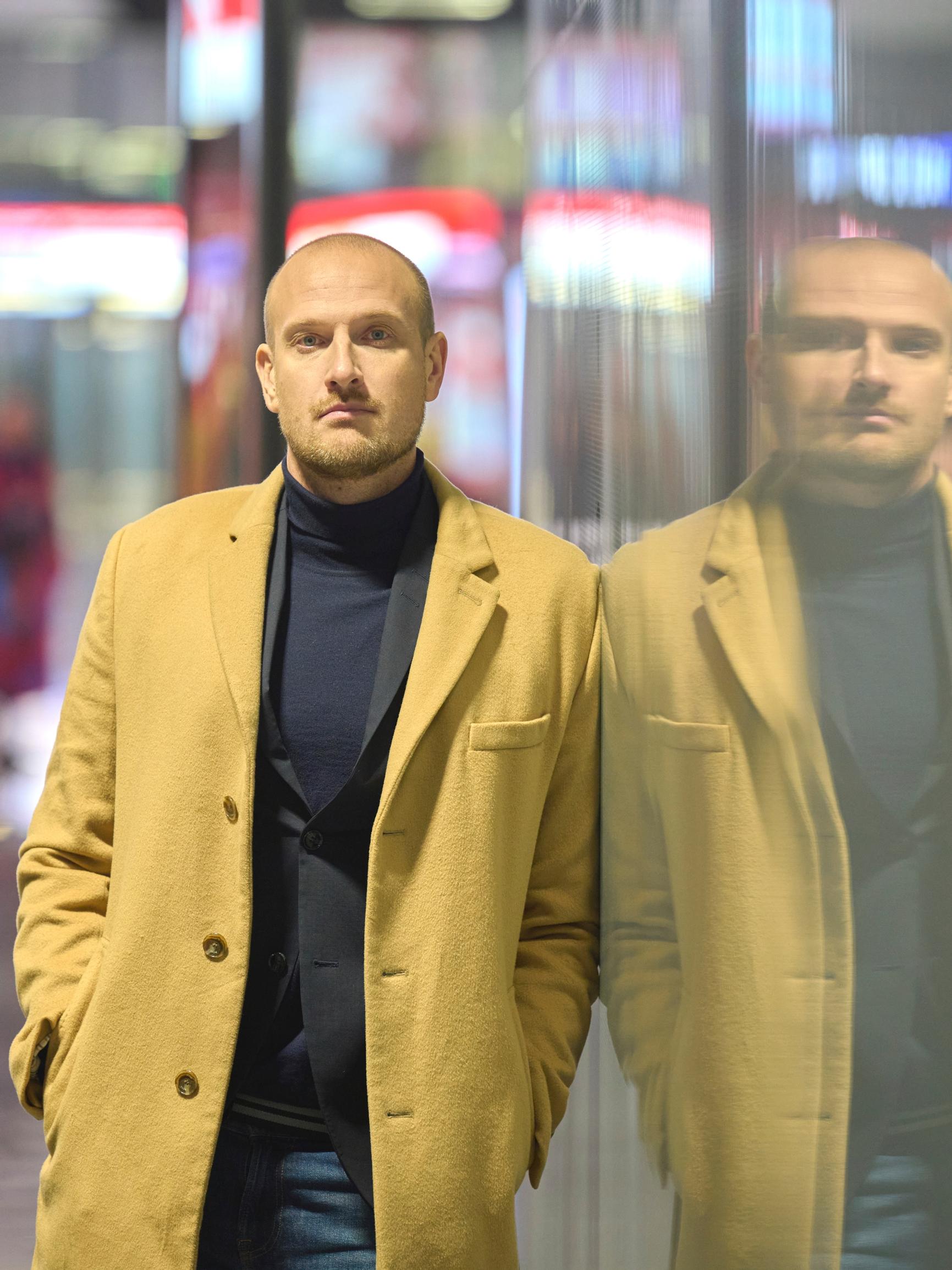 Tämä koskettava kirja saa Max Seeckin itkemään – dekkaristi paljastaa 5 kirjaa, joita hän rakastaa