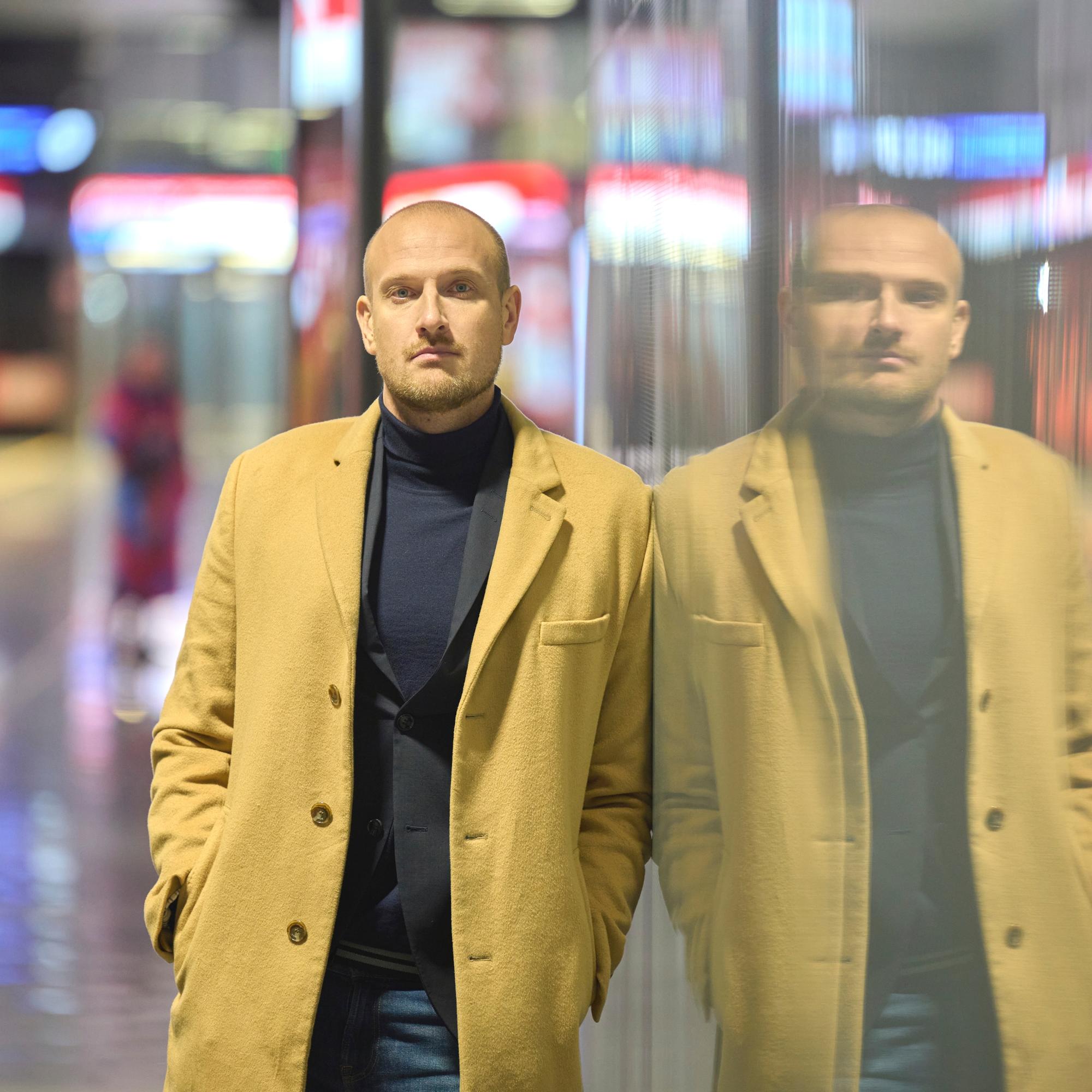 Tämä koskettava kirja saa Max Seeckin itkemään – dekkaristi paljastaa 5 kirjaa, joita hän rakastaa