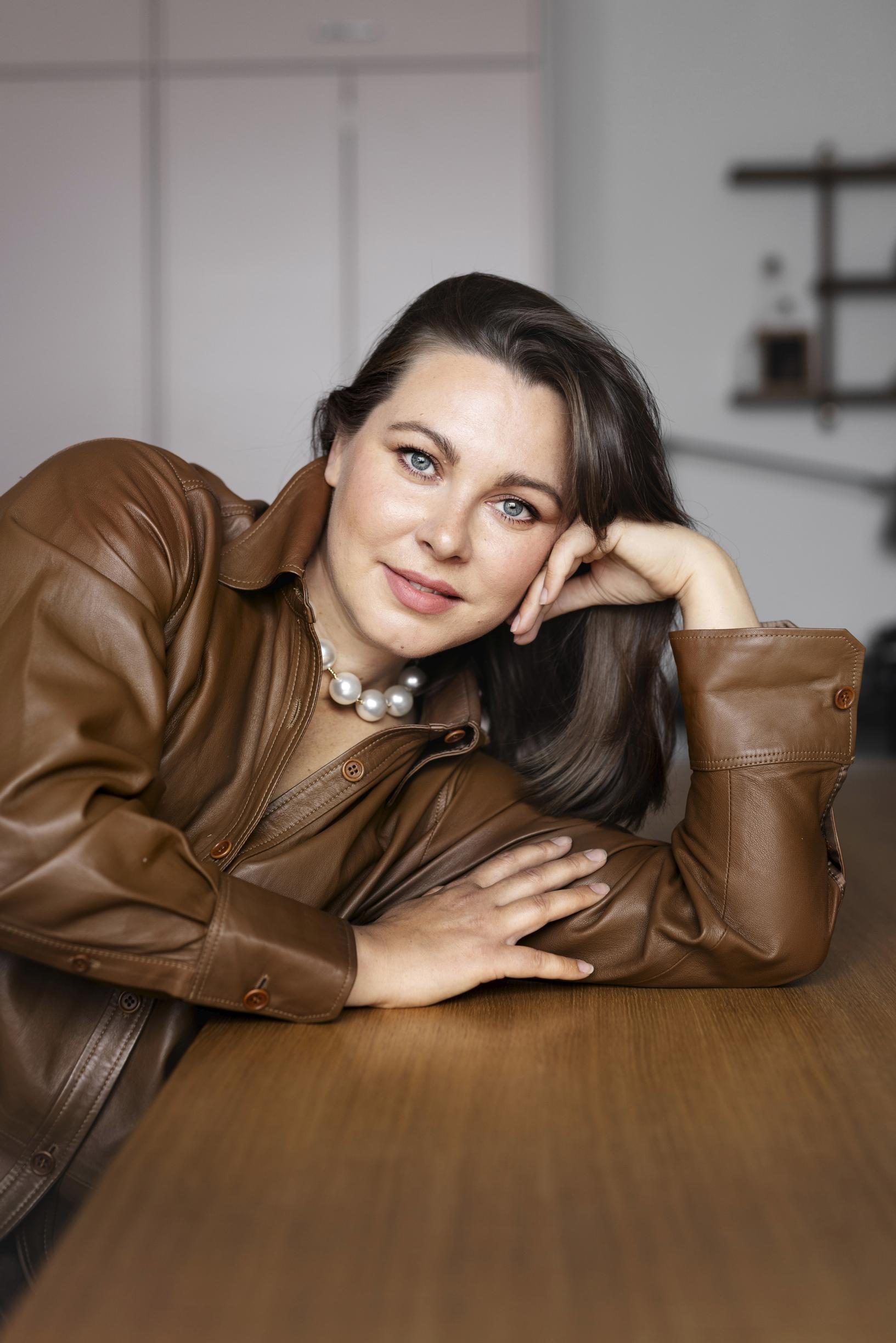 Ruokavaikuttaja Kia Arpiasta tulee Ruotsissa televisiotähti – ensin hänen piti taklata laihduttamisen halu ja kaksi muuta epävarmuutta